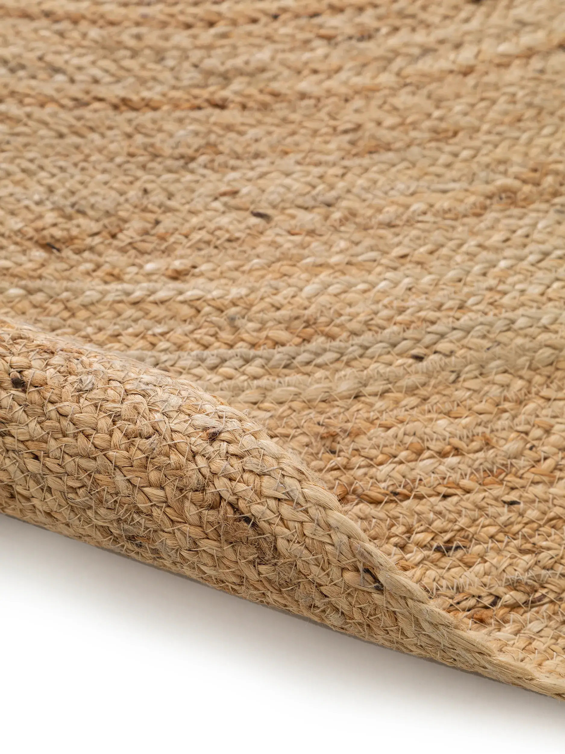 Teppich aus 100% Jute in Braun mit 100% Jute hohem Flor von benuta Pure