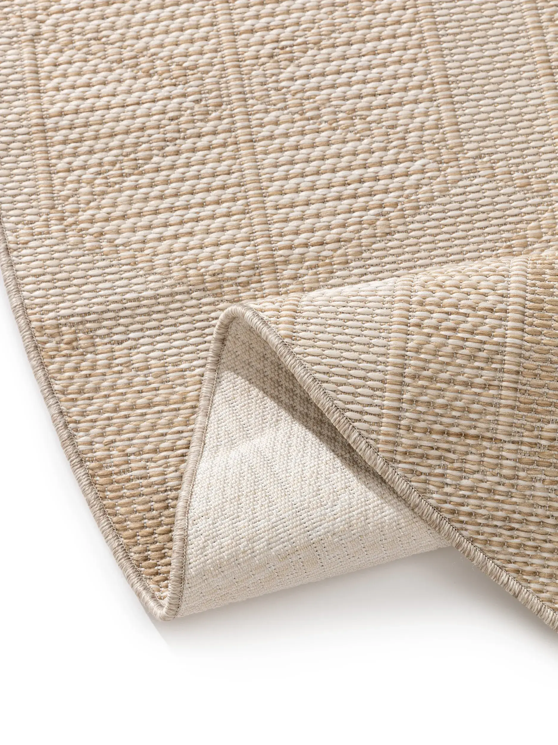 Rug made of 100% Polypropylen in White with a 100% Polypropylen high pile by benuta Nest