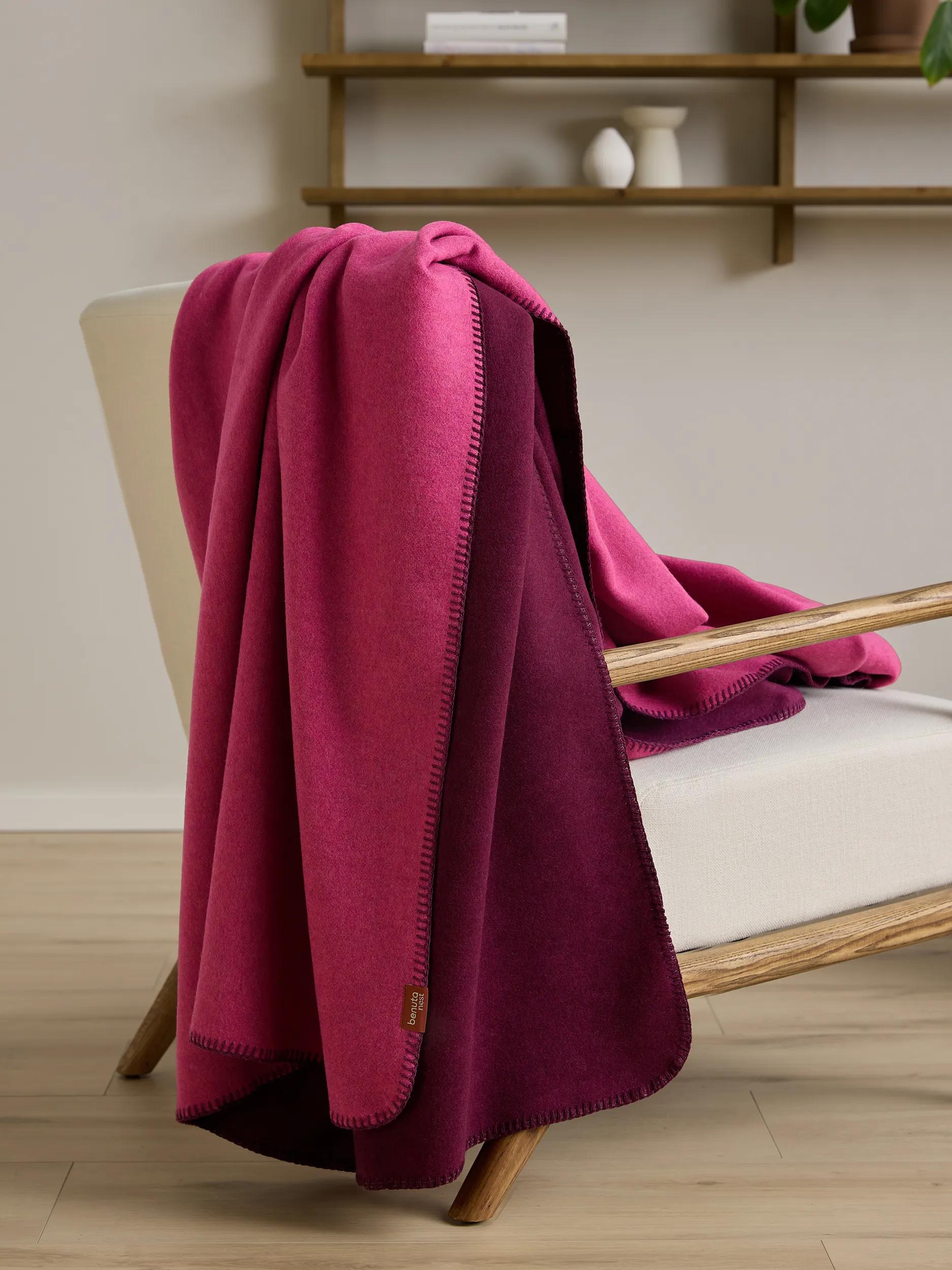 Buy Blanket Mona Purple | benuta