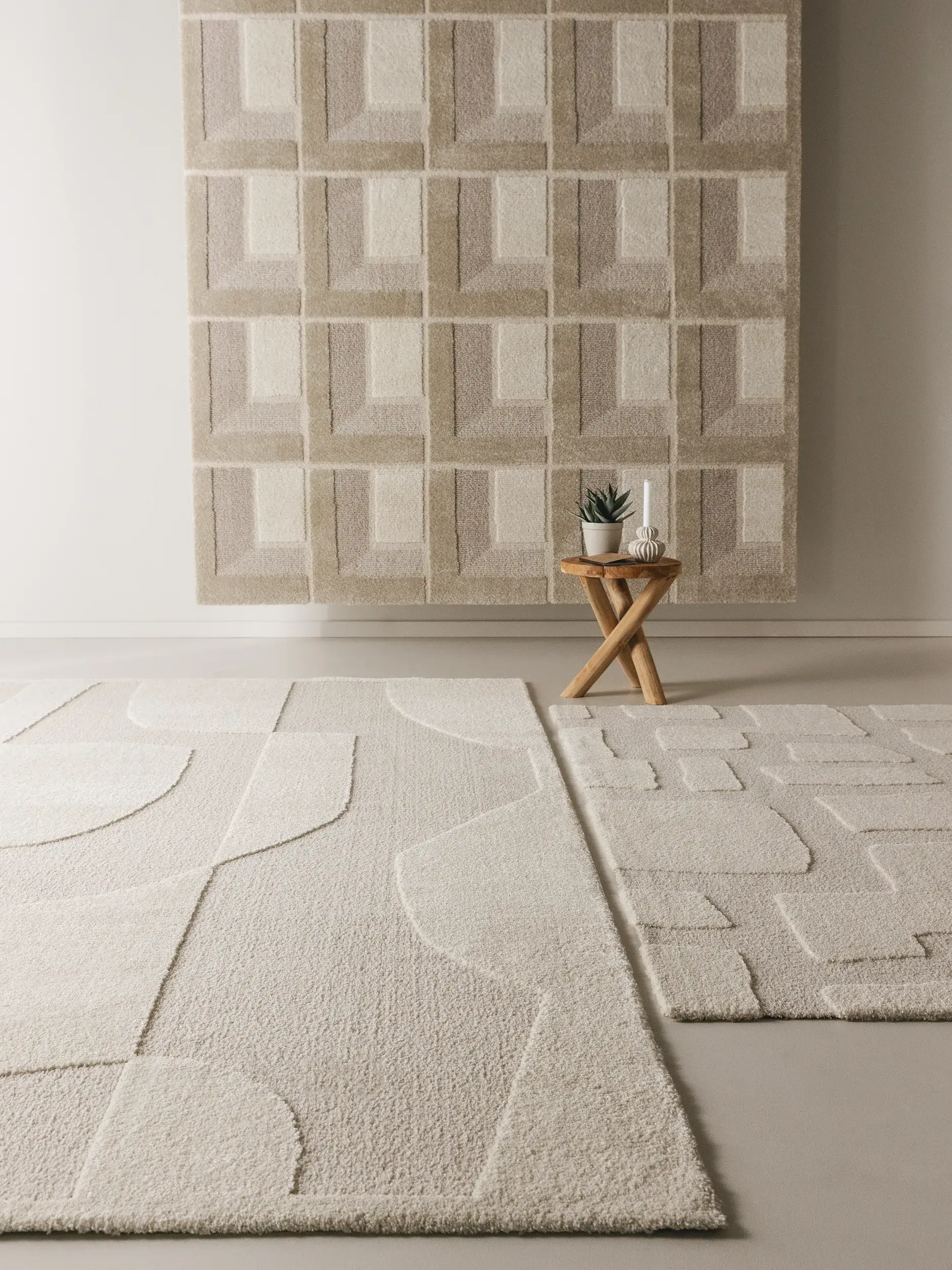 Teppich aus 60% Polypropylen, 40% Polyester in Beige mit 60% Polypropylen, 40% Polyester hohem Flor von benuta Nest