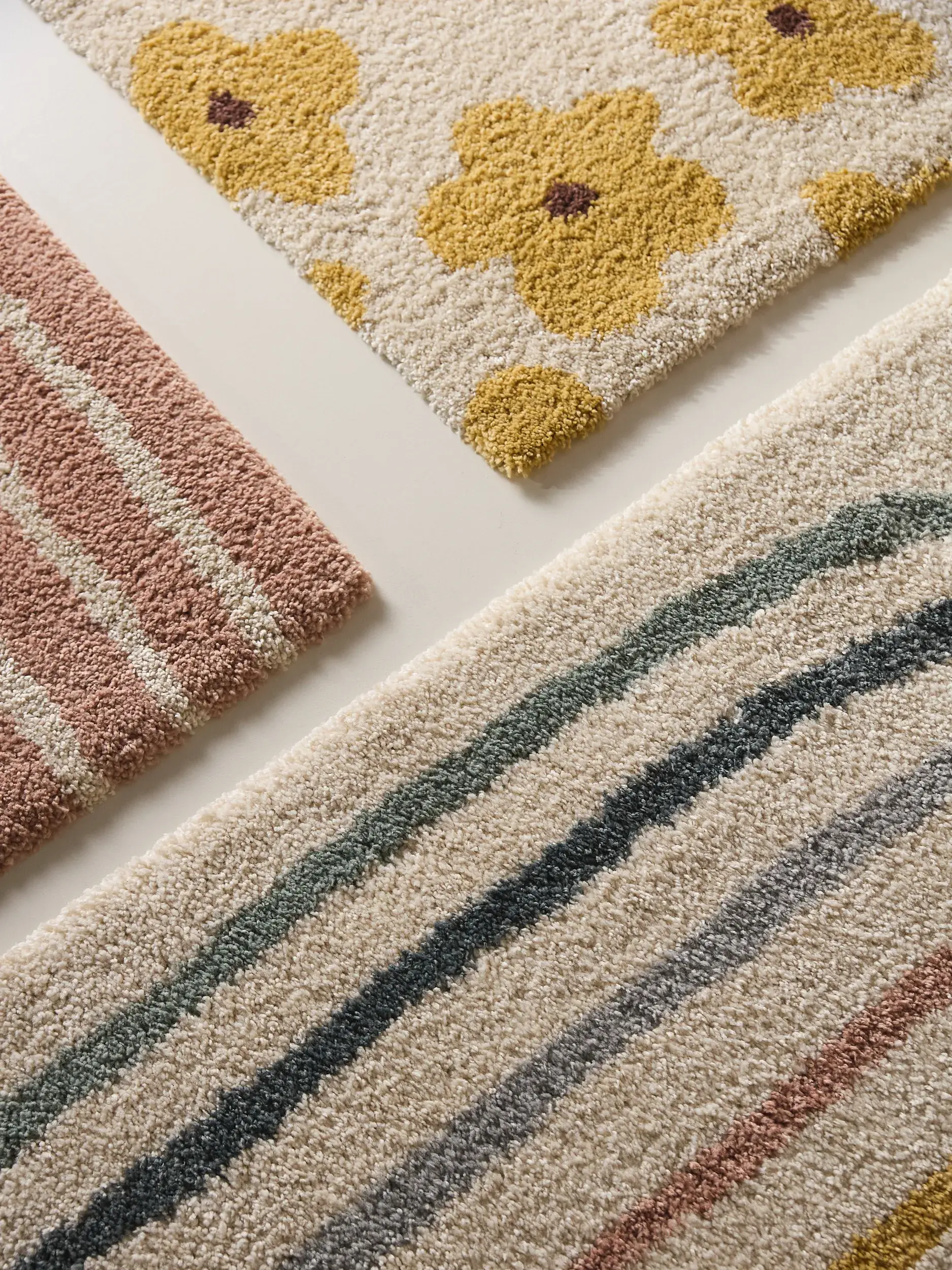Teppich Gobi aus 100% Polypropylen in Rosa von Lytte
