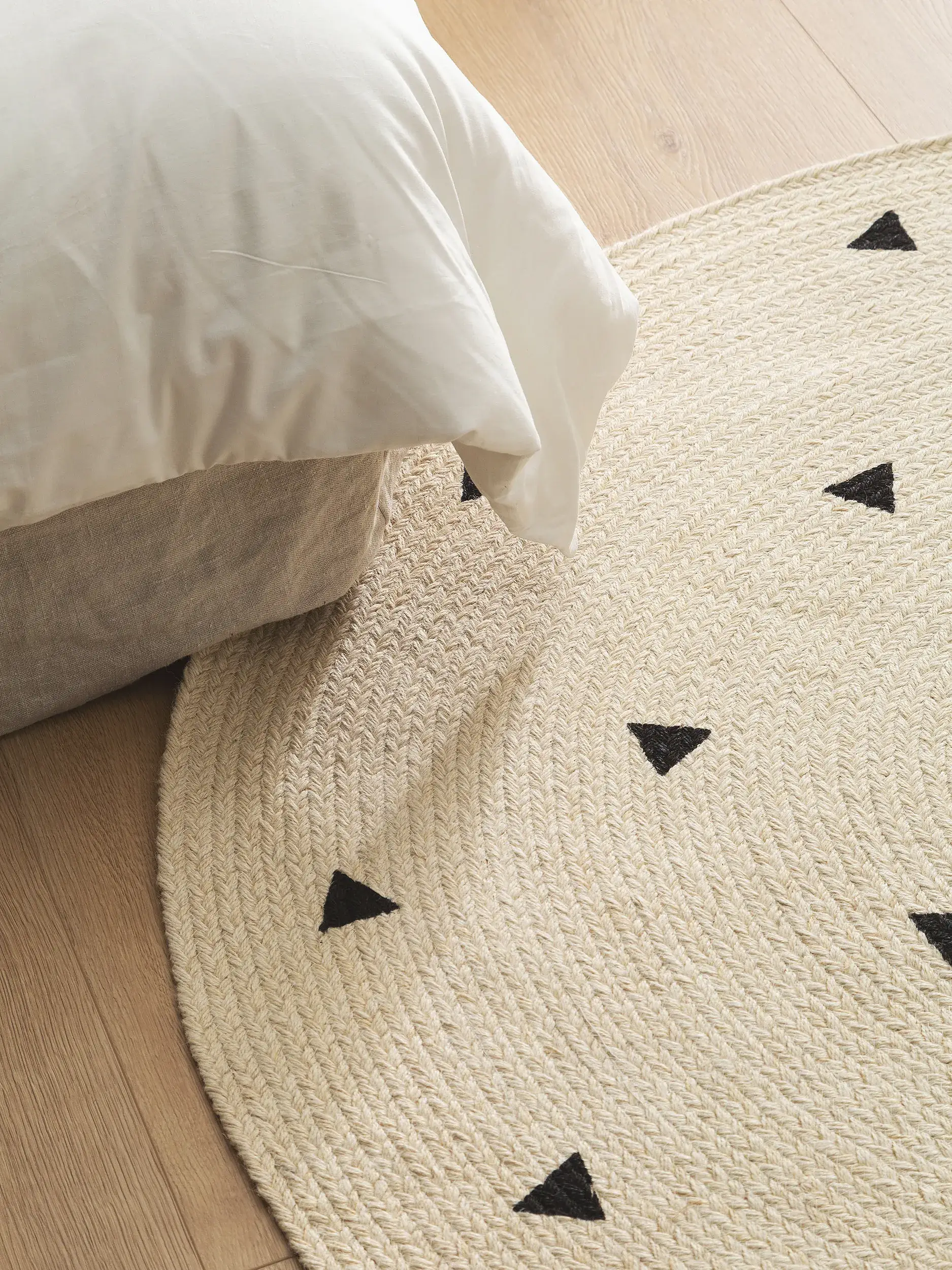 Teppich aus 100% Jute in Beige mit 100% Jute hohem Flor von Lytte