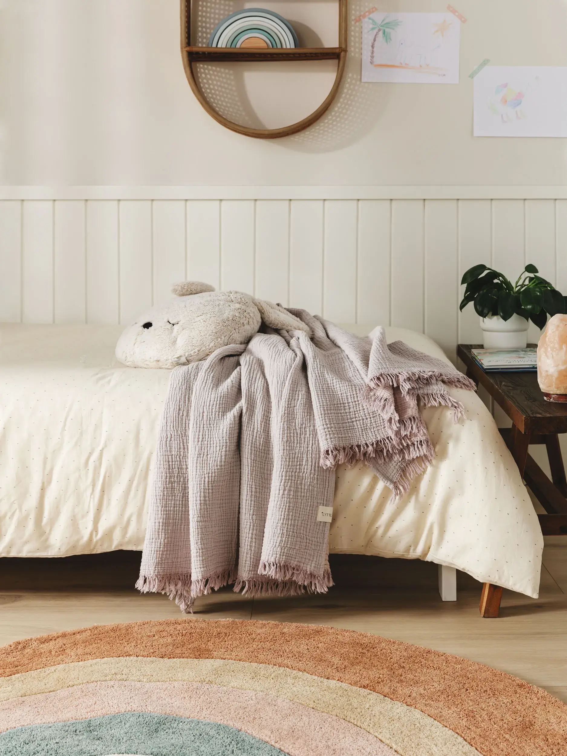 Baumwolldecke Lilo Lila im Design  aus  von Lytte