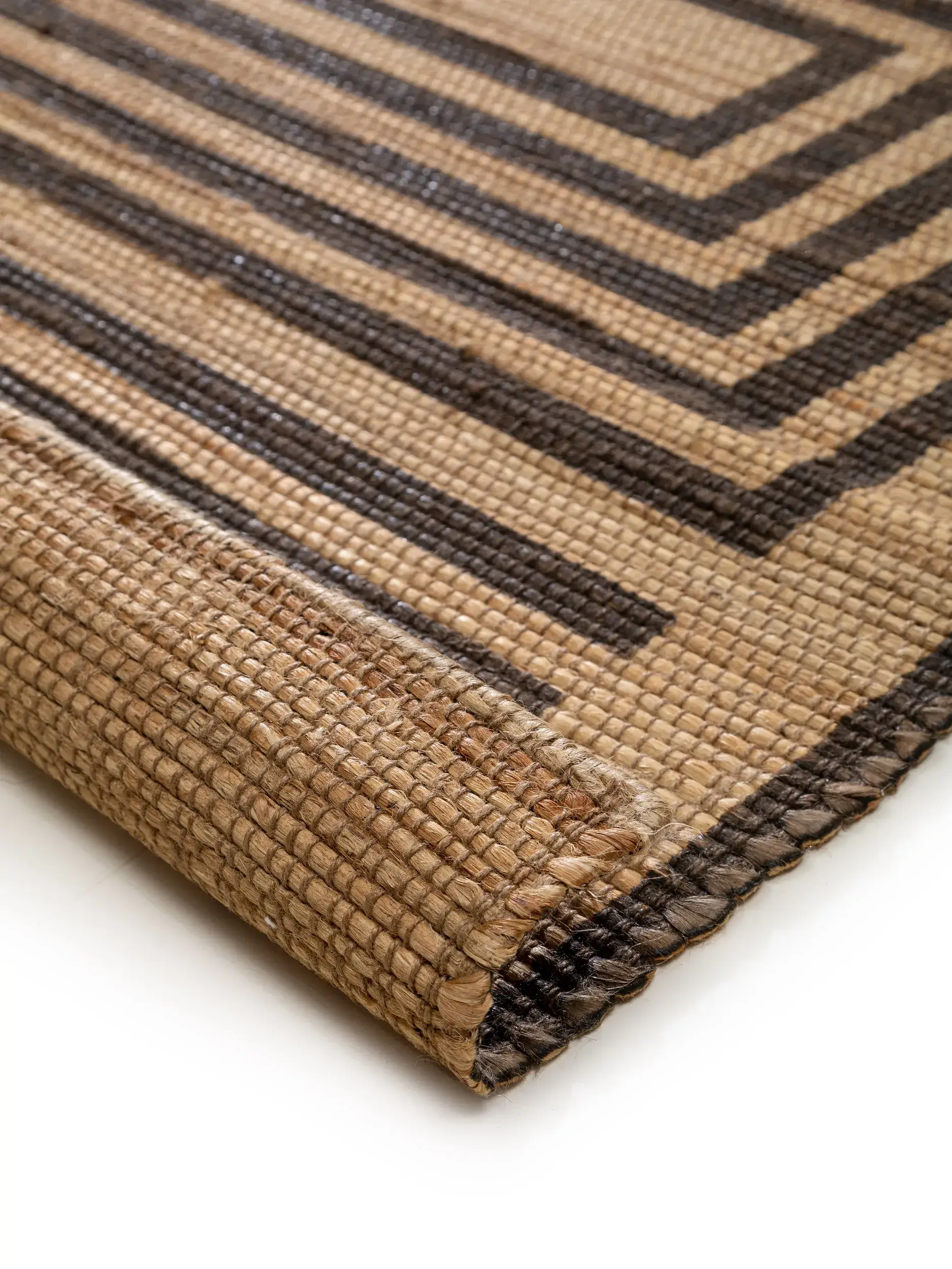 Tapijt van 100% Jute in Bruin met een 100% Jute hoge pool van benuta pure