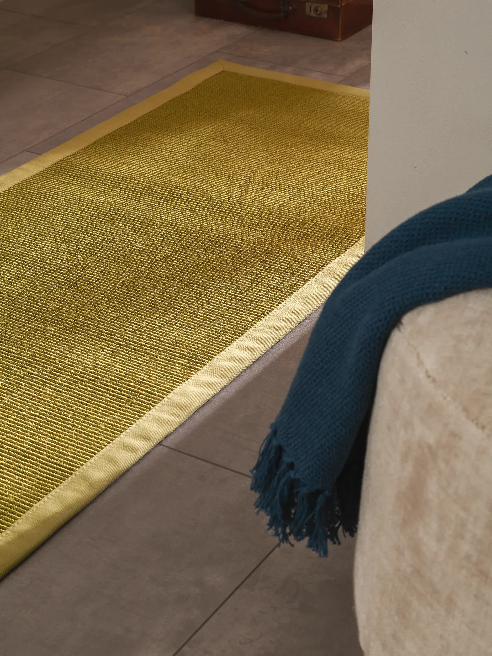 Teppich aus 100% Sisal in Grün mit 100% Sisal hohem Flor von benuta Nest