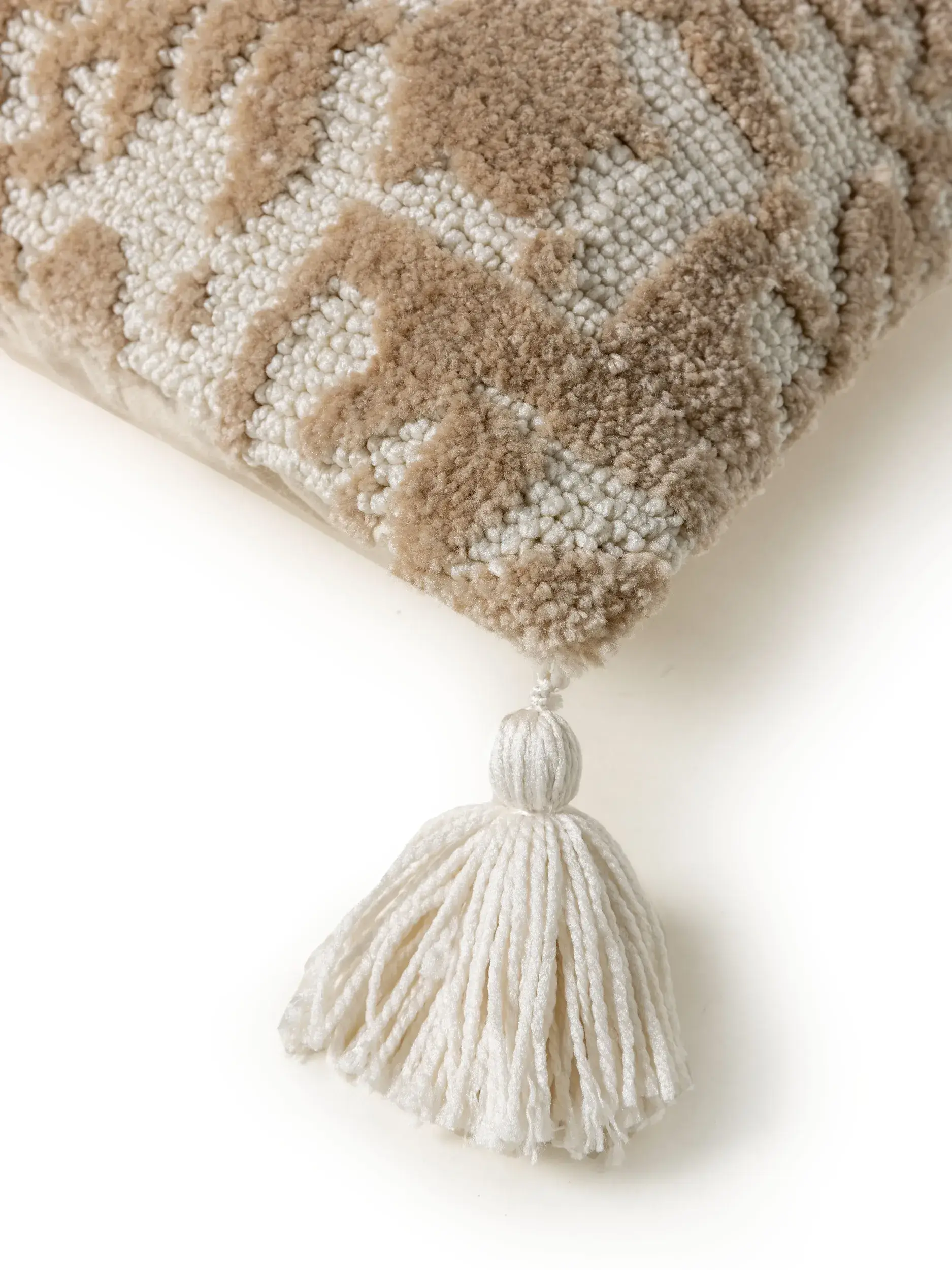 Kissenbezug Elias Beige im Design MitFransen aus 60% Polyester, 40% Baumwolle von benuta Nest
