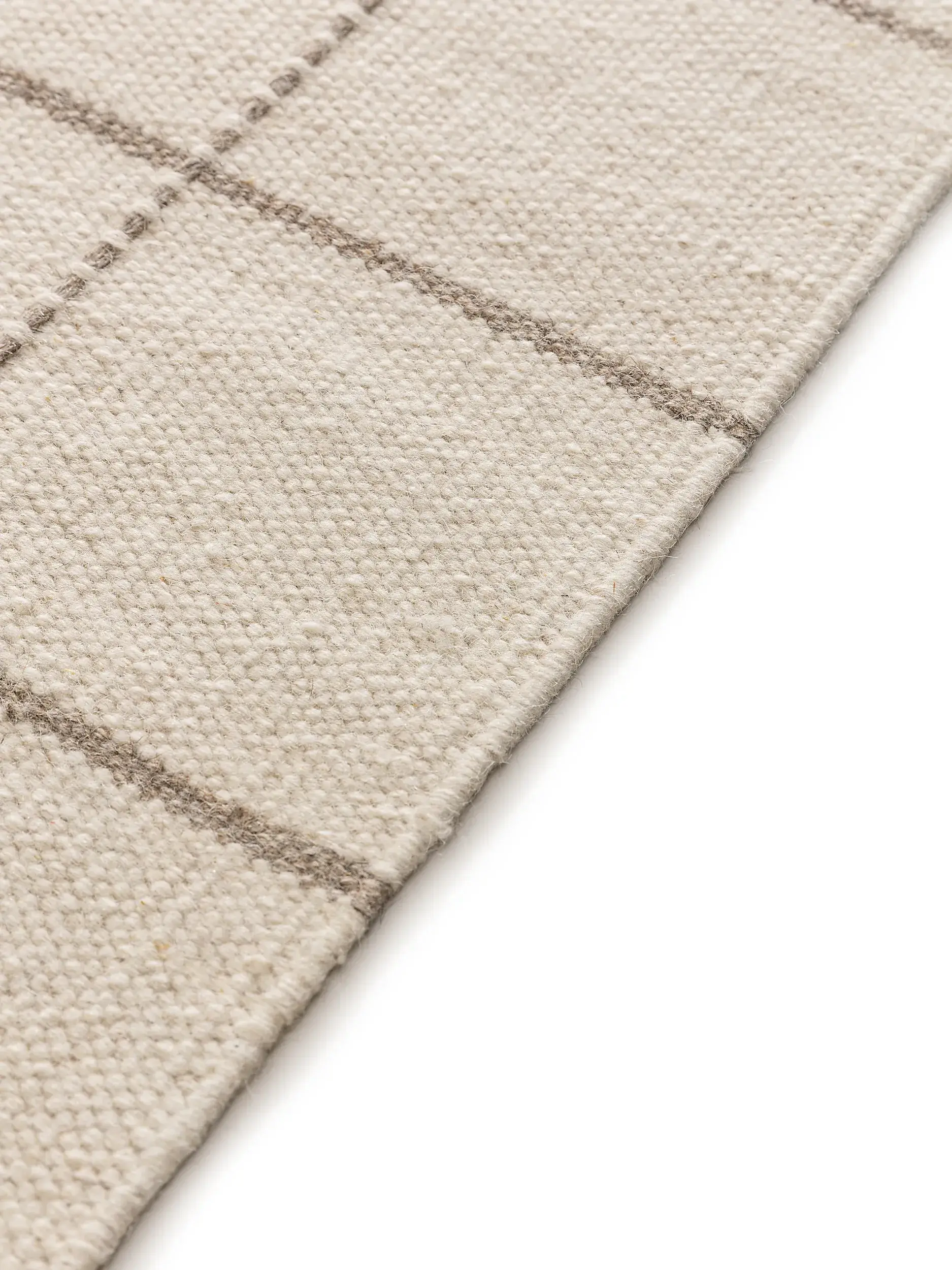 Teppich aus 90% Wolle, 10% Baumwolle in Beige mit 90% Wolle, 10% Baumwolle hohem Flor von benuta Pure
