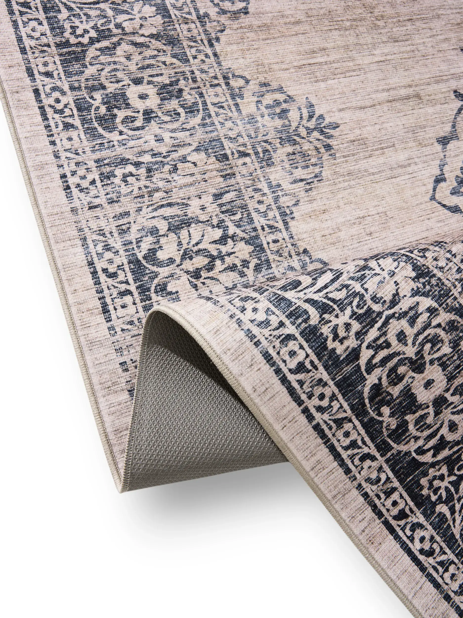 Tapijt van 100% Polyester in Grijs met een 100% Polyester hoge pool van benuta POP