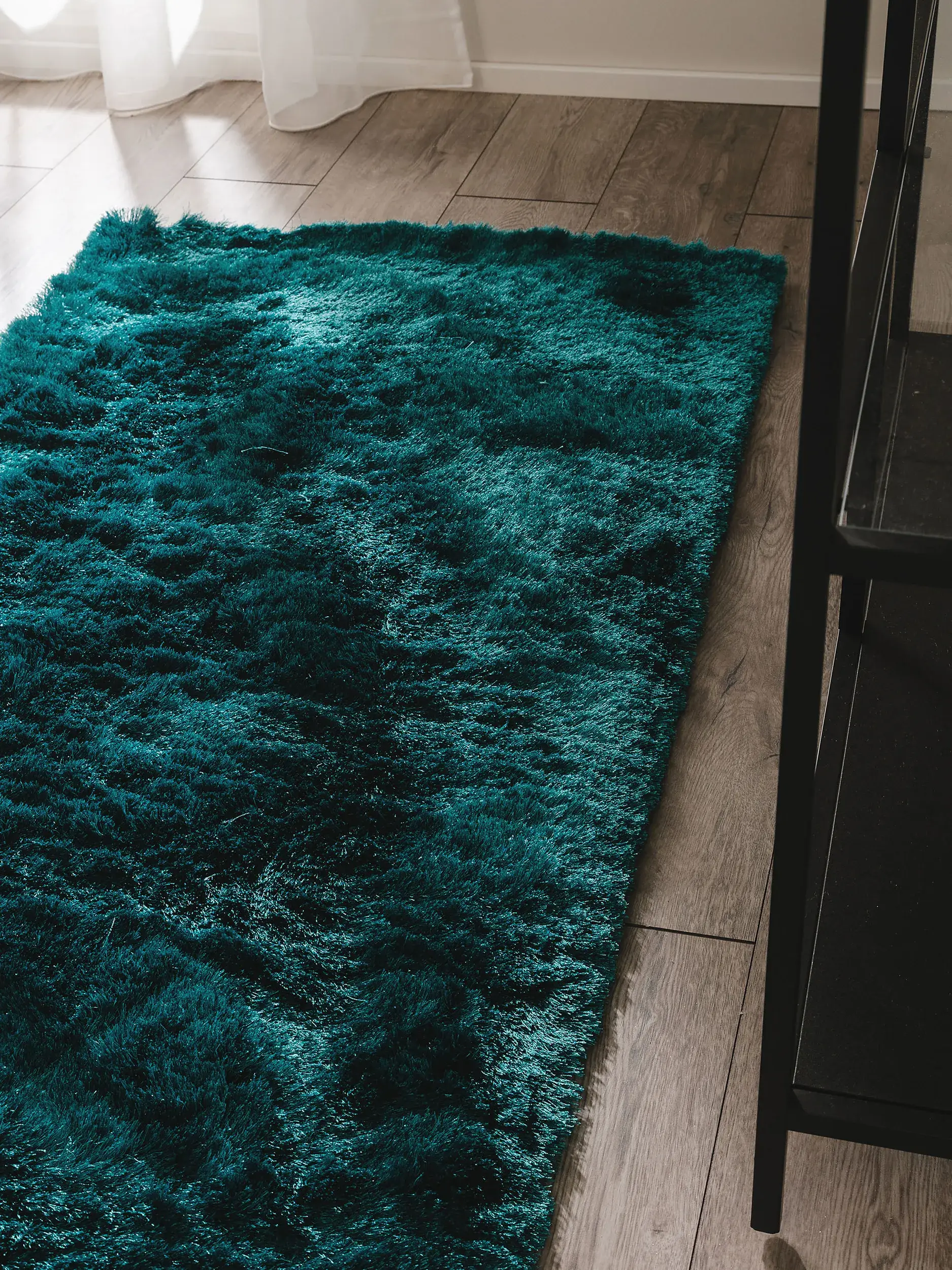 Rug made of 100% Polyester in Türkis with a 100% Polyester high pile by benuta Nest