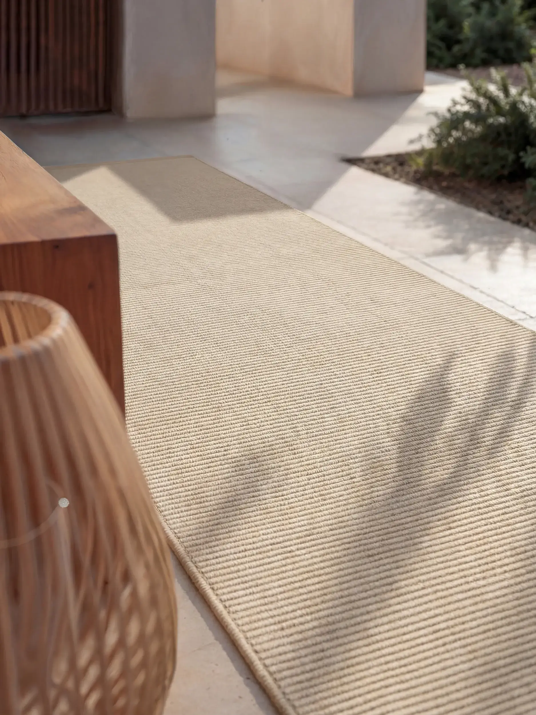 Teppich Arvea aus 100% Polyester (recyceltes PET) in  von benuta Pure