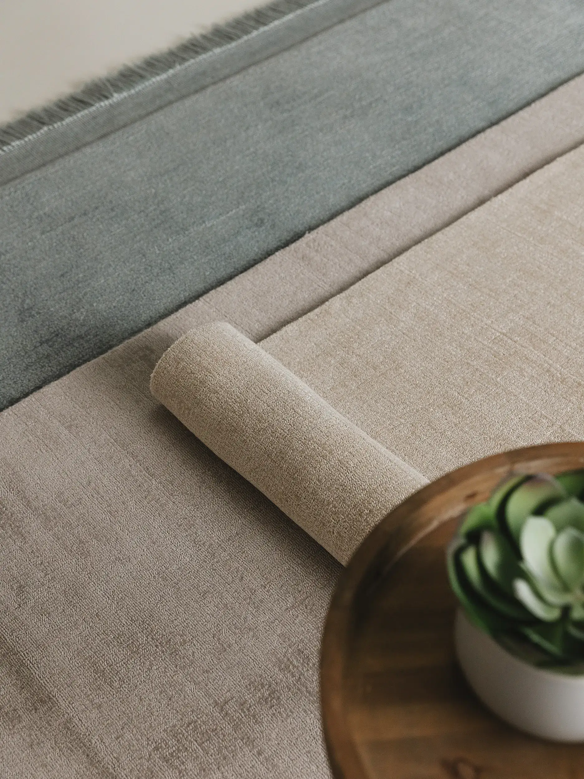 Teppich aus 80% Polyester, 20% Baumwolle in Türkis mit 80% Polyester, 20% Baumwolle hohem Flor von benuta Pure