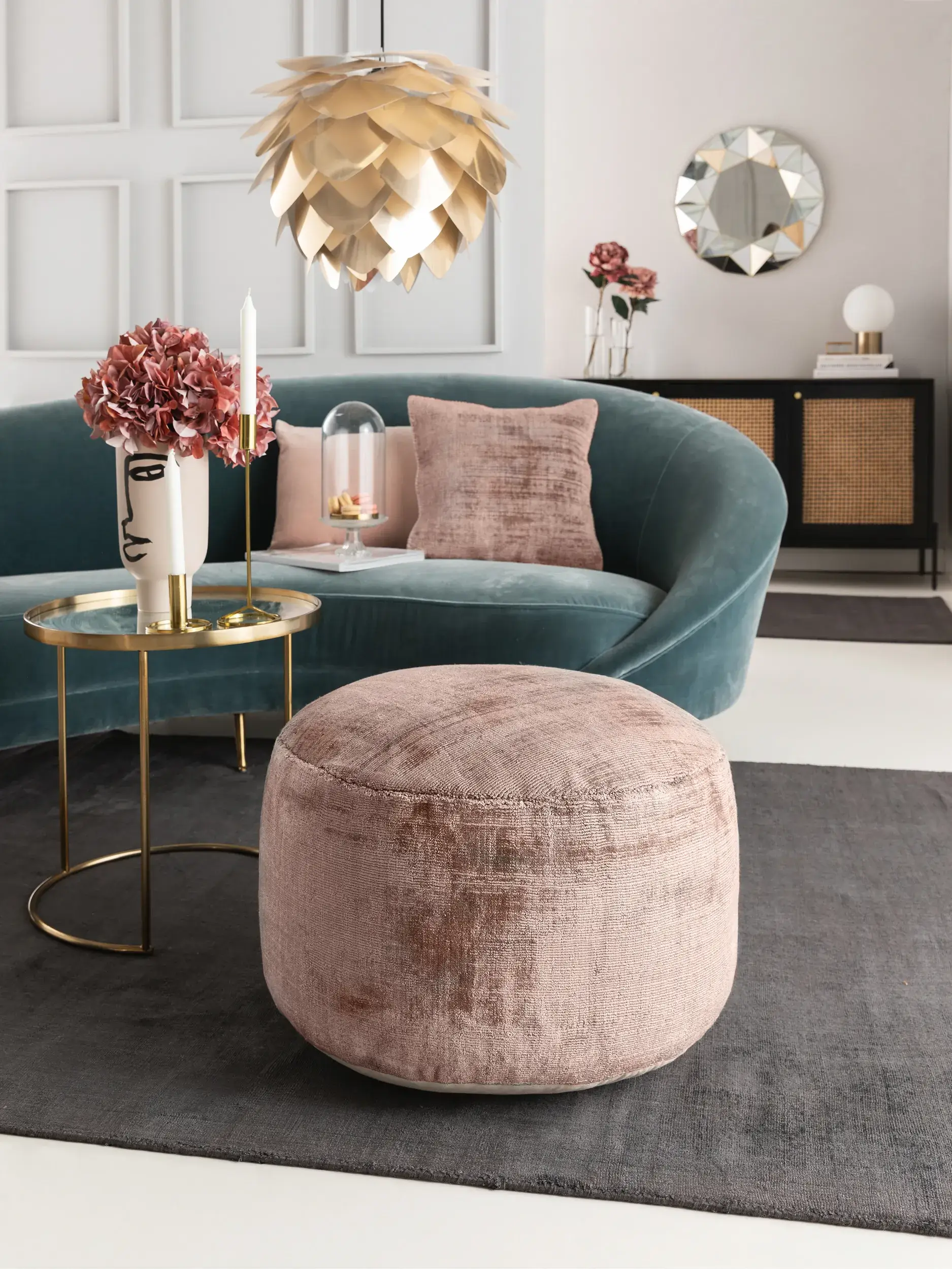Pouf Nova Rosa in Einfarbig design made of 100% Viscose by benuta Pure