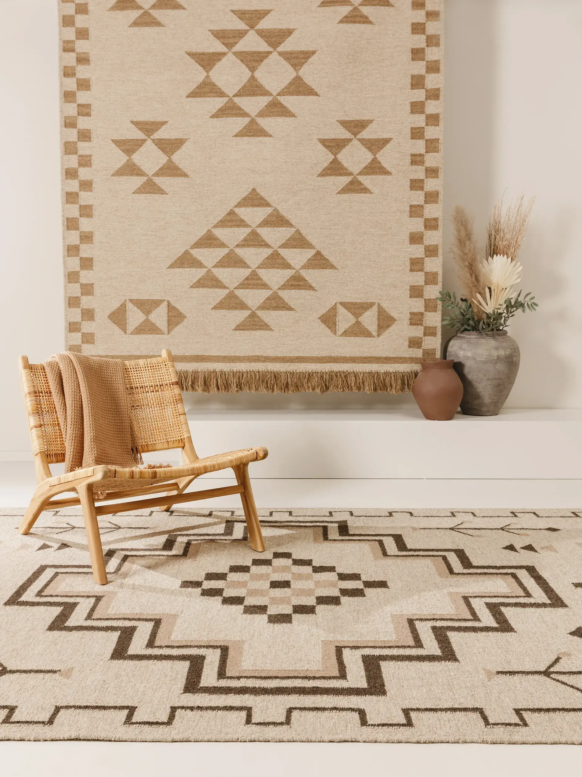 Tappeto di 80% Lana, 20% Cotone in Taupe con pelo alto 80% Lana, 20% Cotone da benuta pure