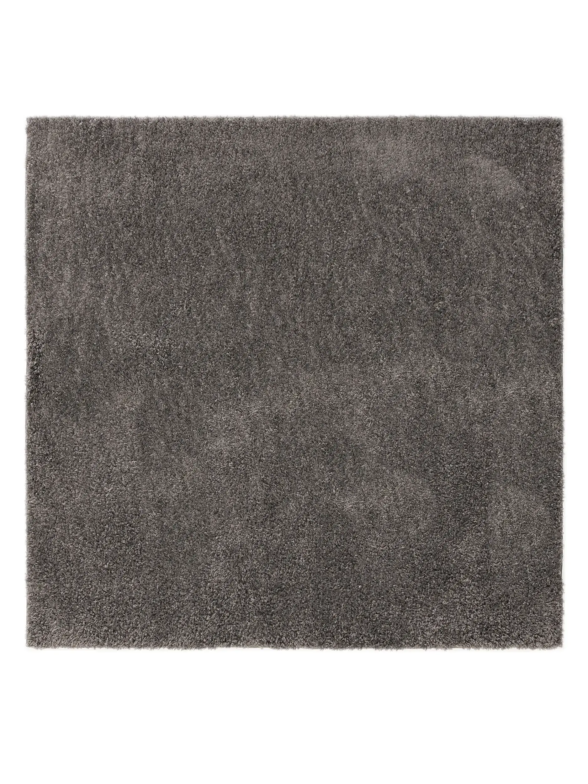Rug made of 100% Polypropylen in Grey with a 100% Polypropylen high pile by benuta Basic
