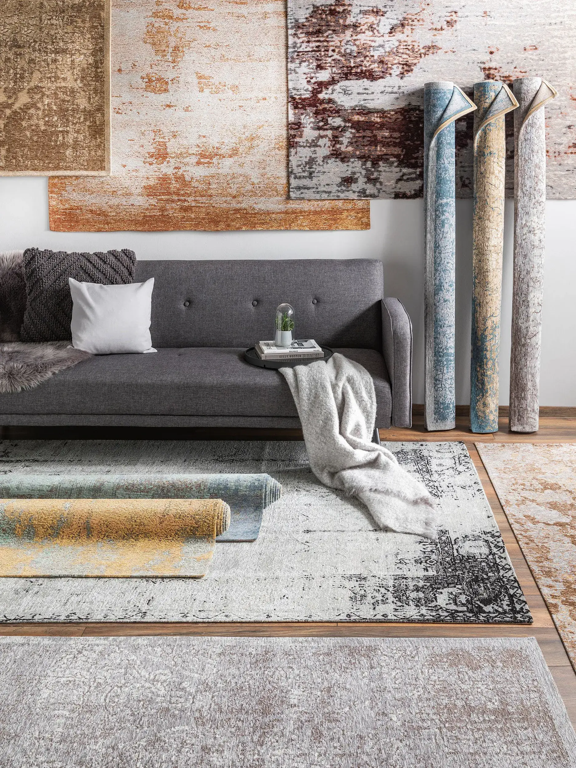 Teppich Frencie aus 55% Polyacryl, 27% Polyester, 17% Baumwolle, 1% Latex in Grau von benuta
