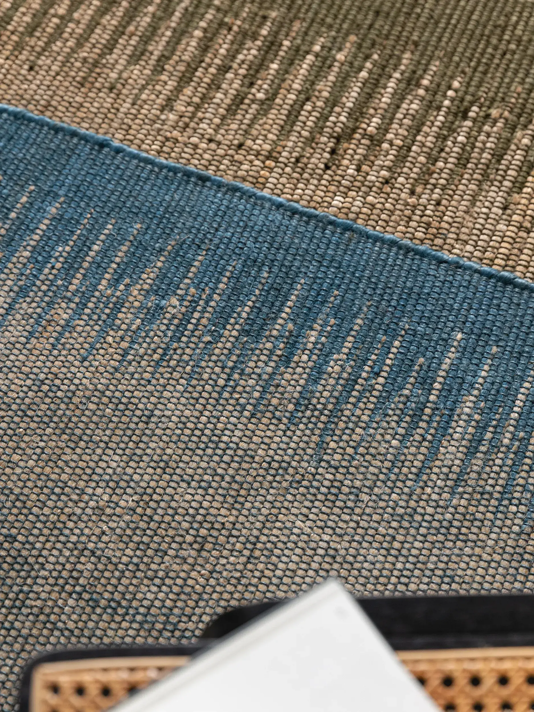 Rug made of 79% Jute, 21% Baumwolle in Grün with a 79% Jute, 21% Baumwolle high pile by benuta Pure
