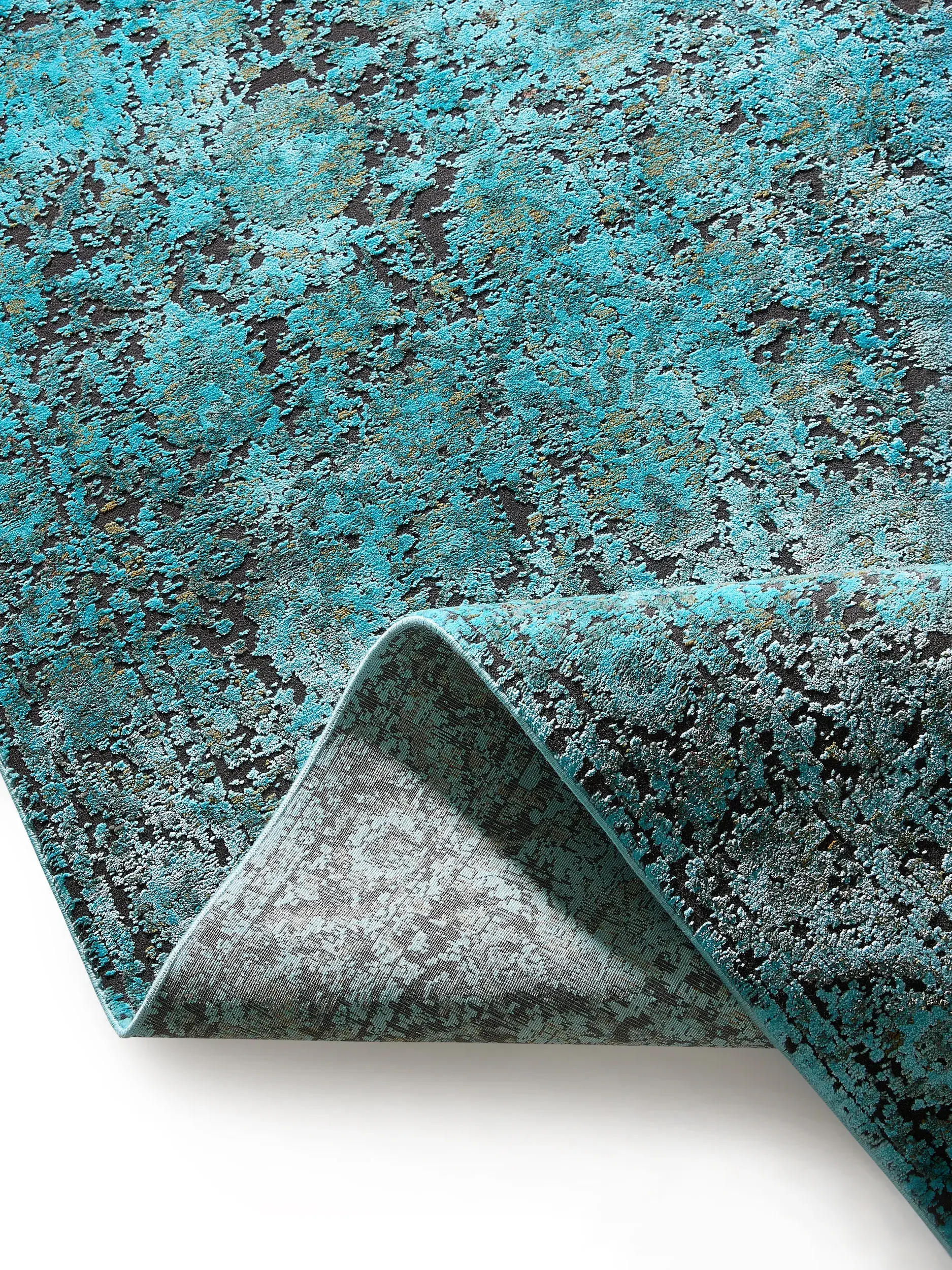 Rug Medea made of 56% Viscose, 30% Polyester, 14% Polyacryl in  by benuta Finest