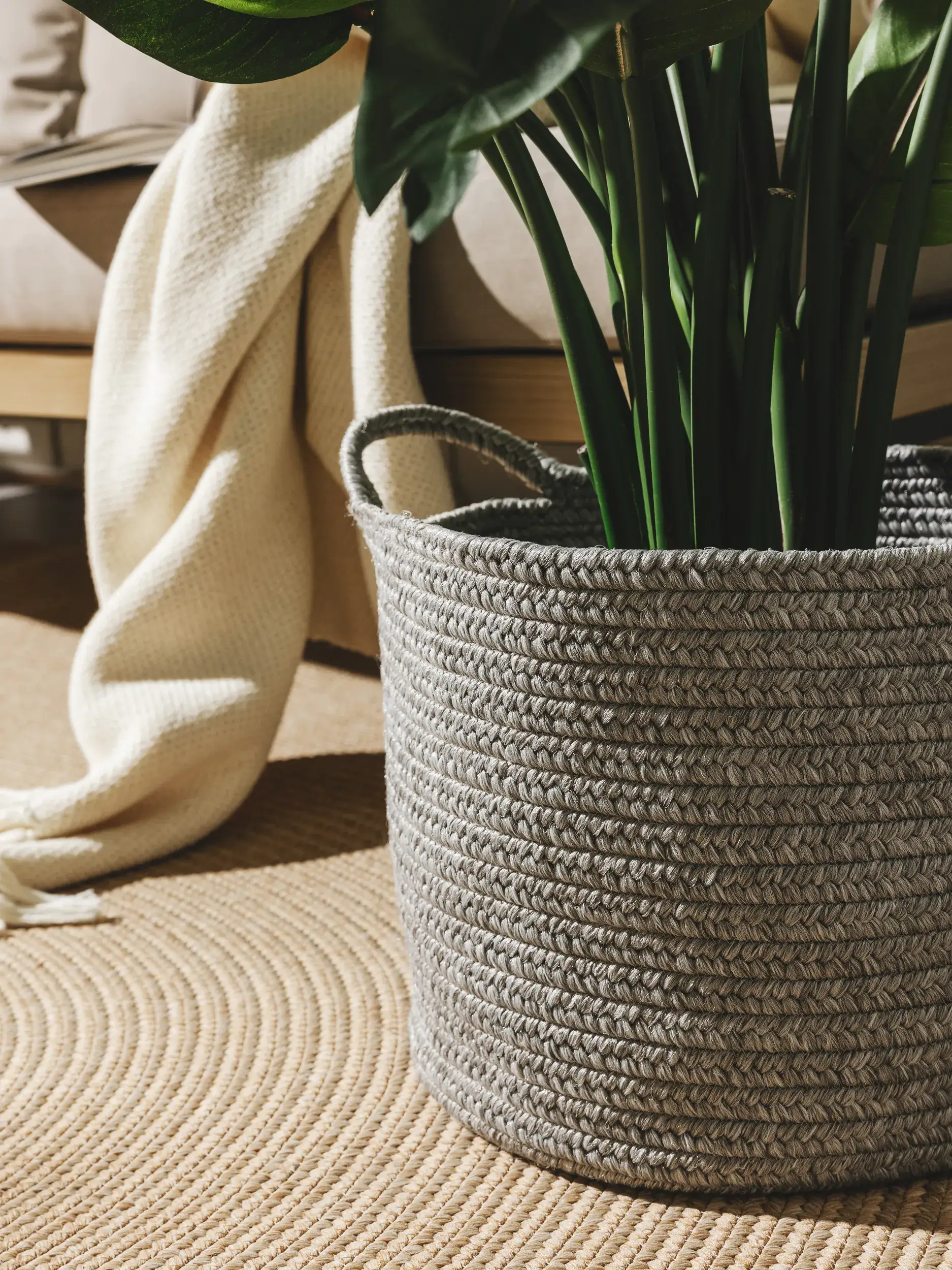 Korb Nandi Grau im Design  aus  von benuta Nest