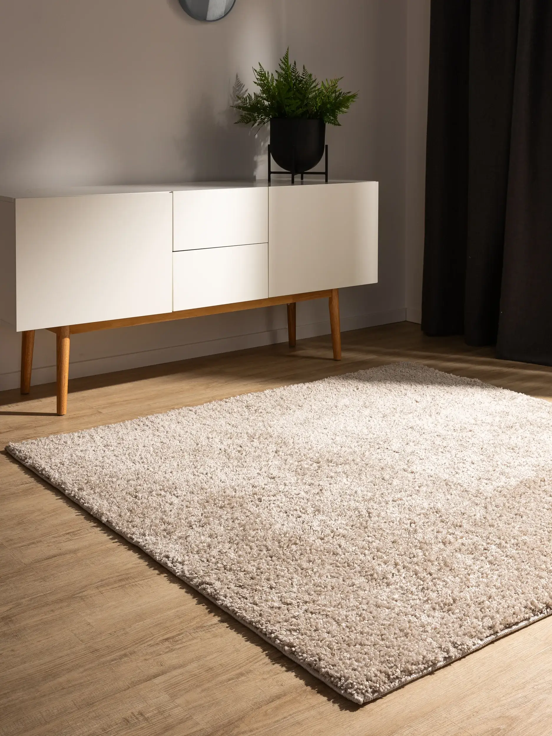 Rug made of 100% Polypropylen in Beige with a 100% Polypropylen high pile by benuta Basic