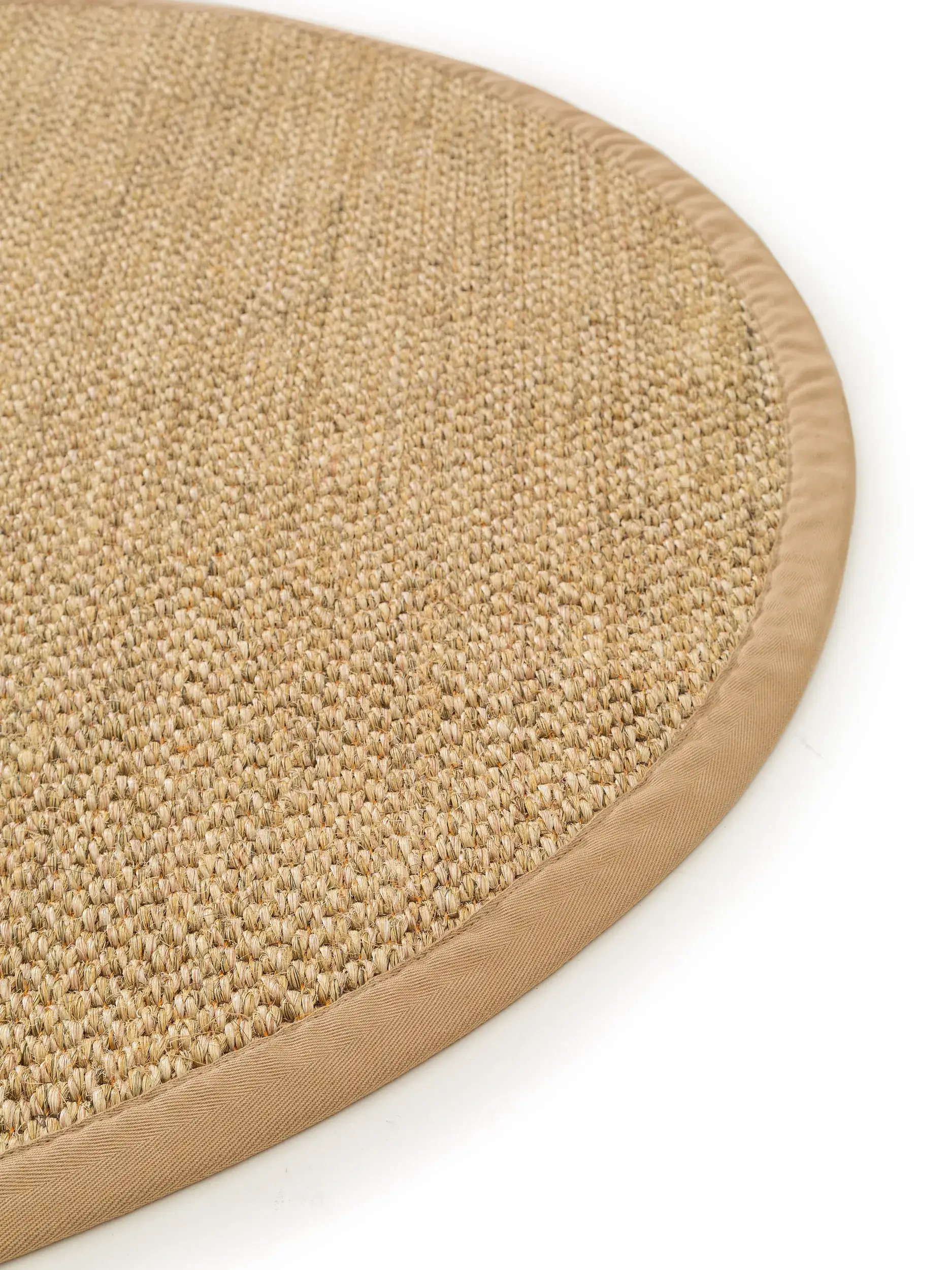 Teppich aus 100% Sisal in Beige mit 100% Sisal hohem Flor von benuta Pure