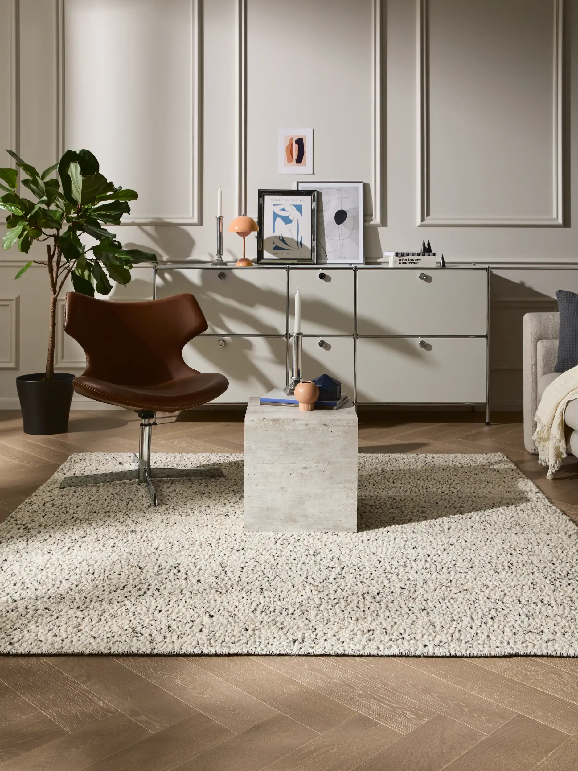 Rug made of 70% Wolle (from New Zealand), 30% Polyester in Schwarz/Weiß with a 70% Wolle (from New Zealand), 30% Polyester high pile by benuta Pure