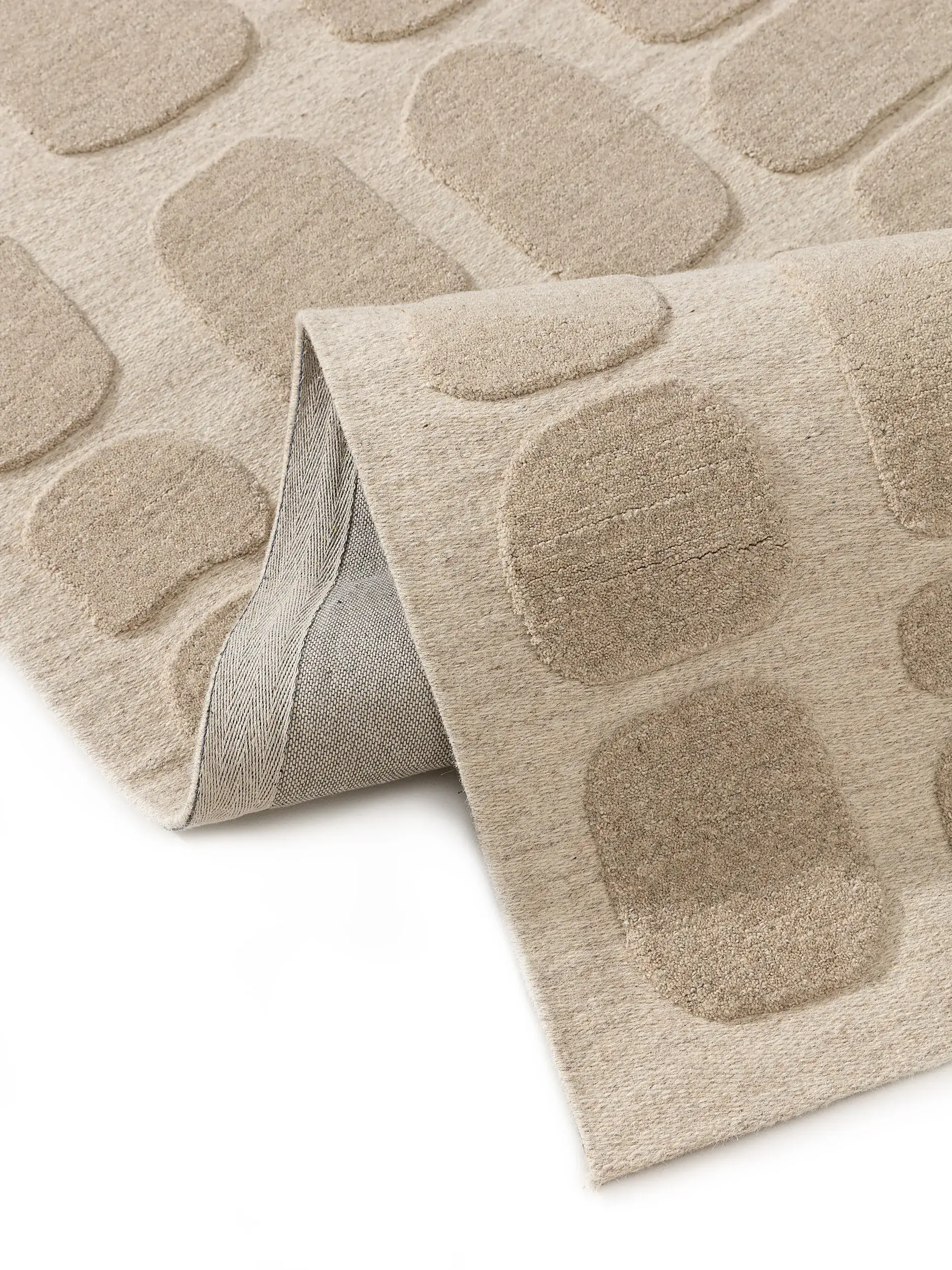 Teppich aus 80% Wolle, 20% Baumwolle in Beige mit 80% Wolle, 20% Baumwolle hohem Flor von benuta Pure