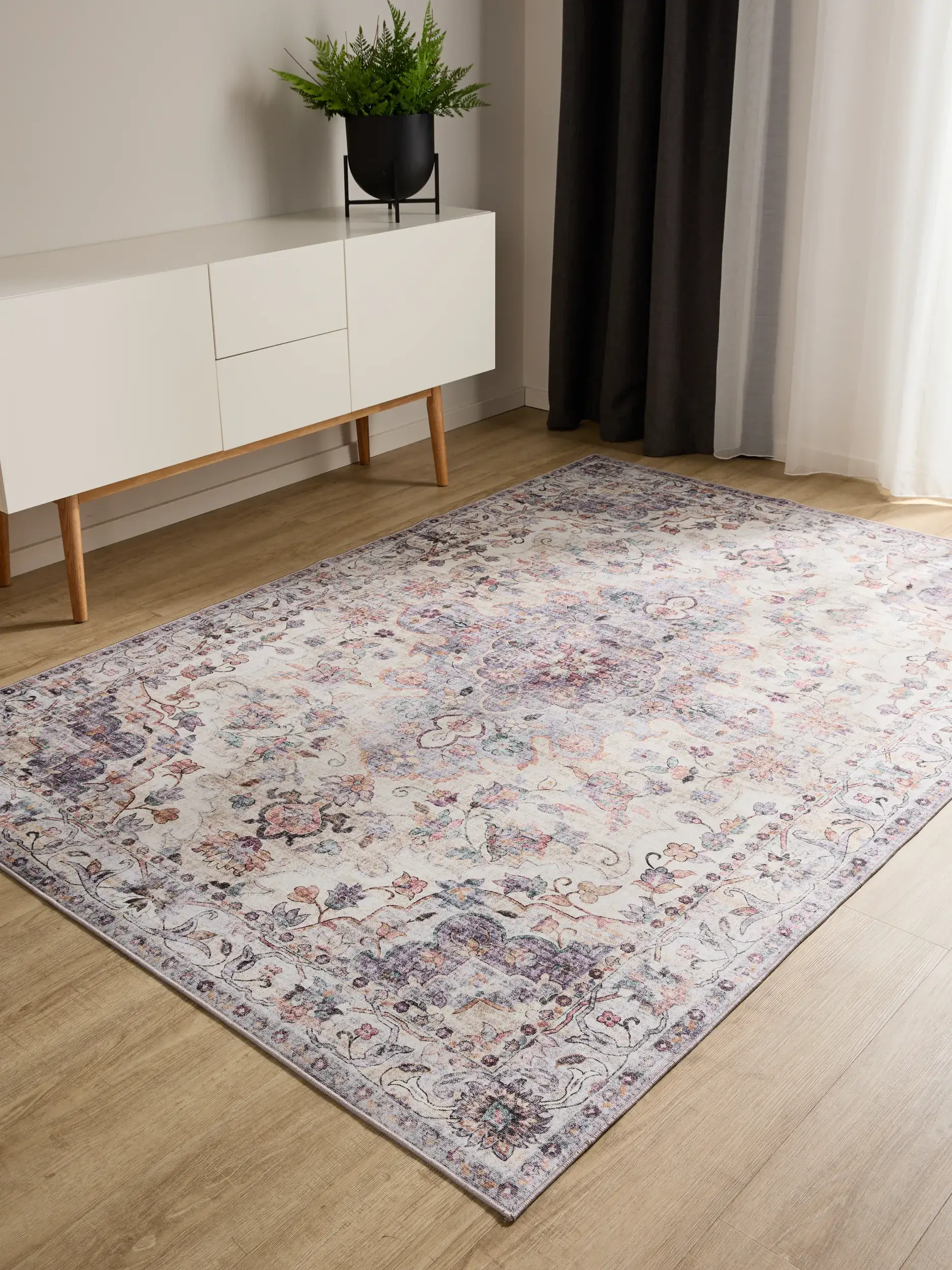 Rug made of 100% Polyester in Multicolour with a 100% Polyester high pile by benuta Basic
