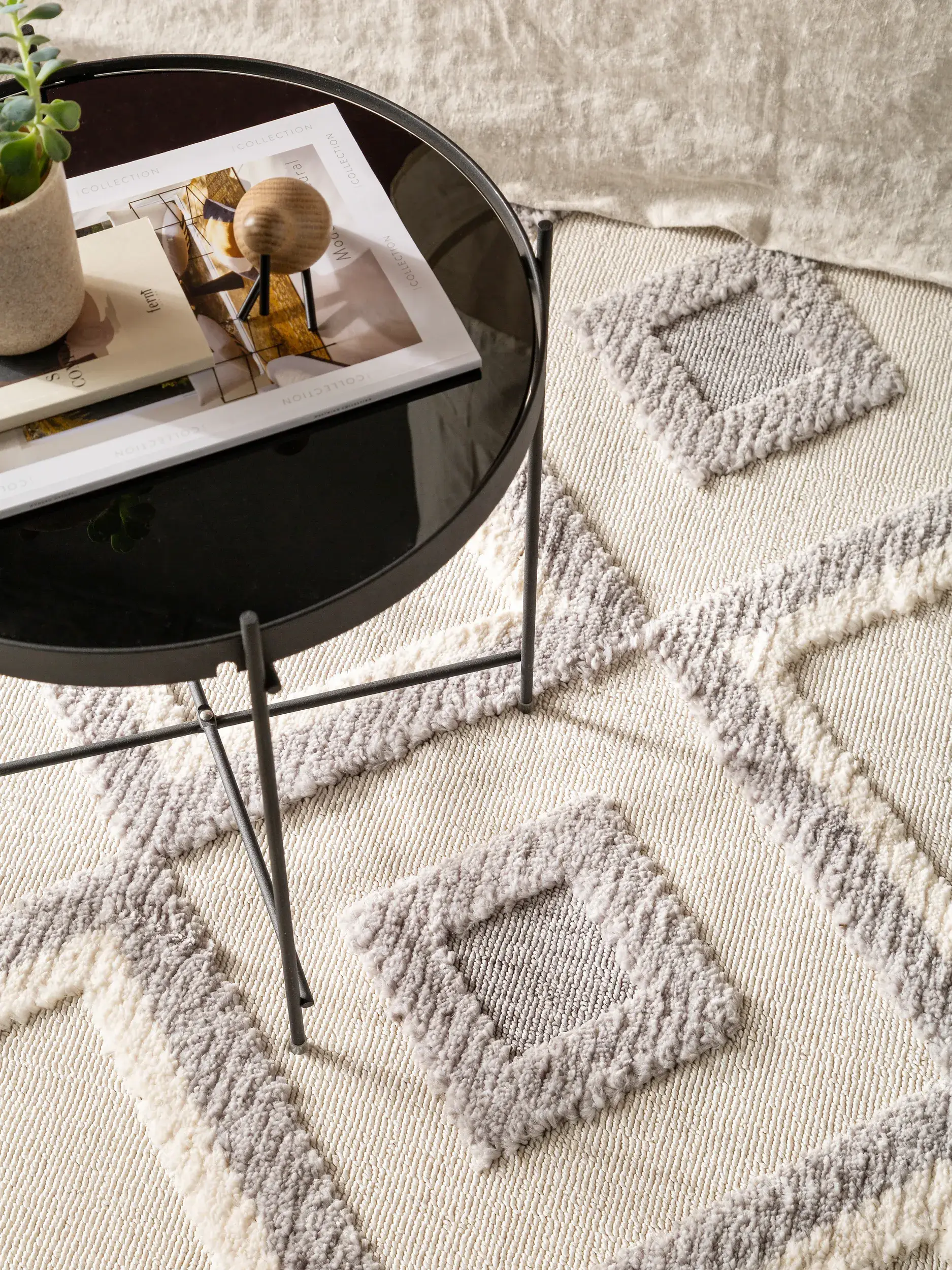 Alfombra de 100% Poliéster en Beige con un pelo de {{Placeholder_Pile Height}} de altura de benuta