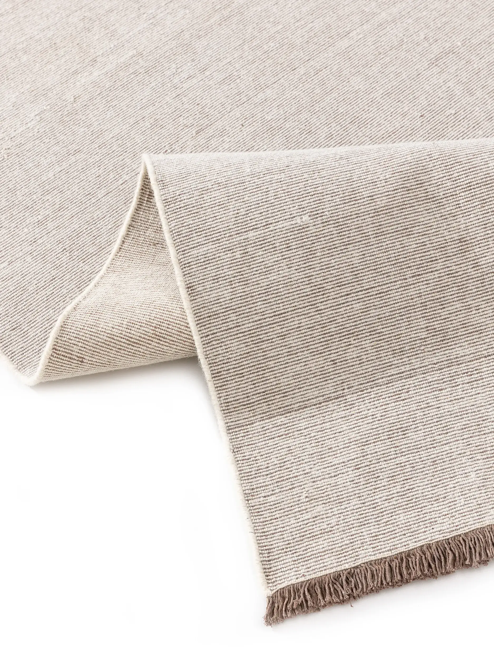 Teppich aus 70% Wolle, 30% Baumwolle in Braun mit 70% Wolle, 30% Baumwolle hohem Flor von benuta Nest