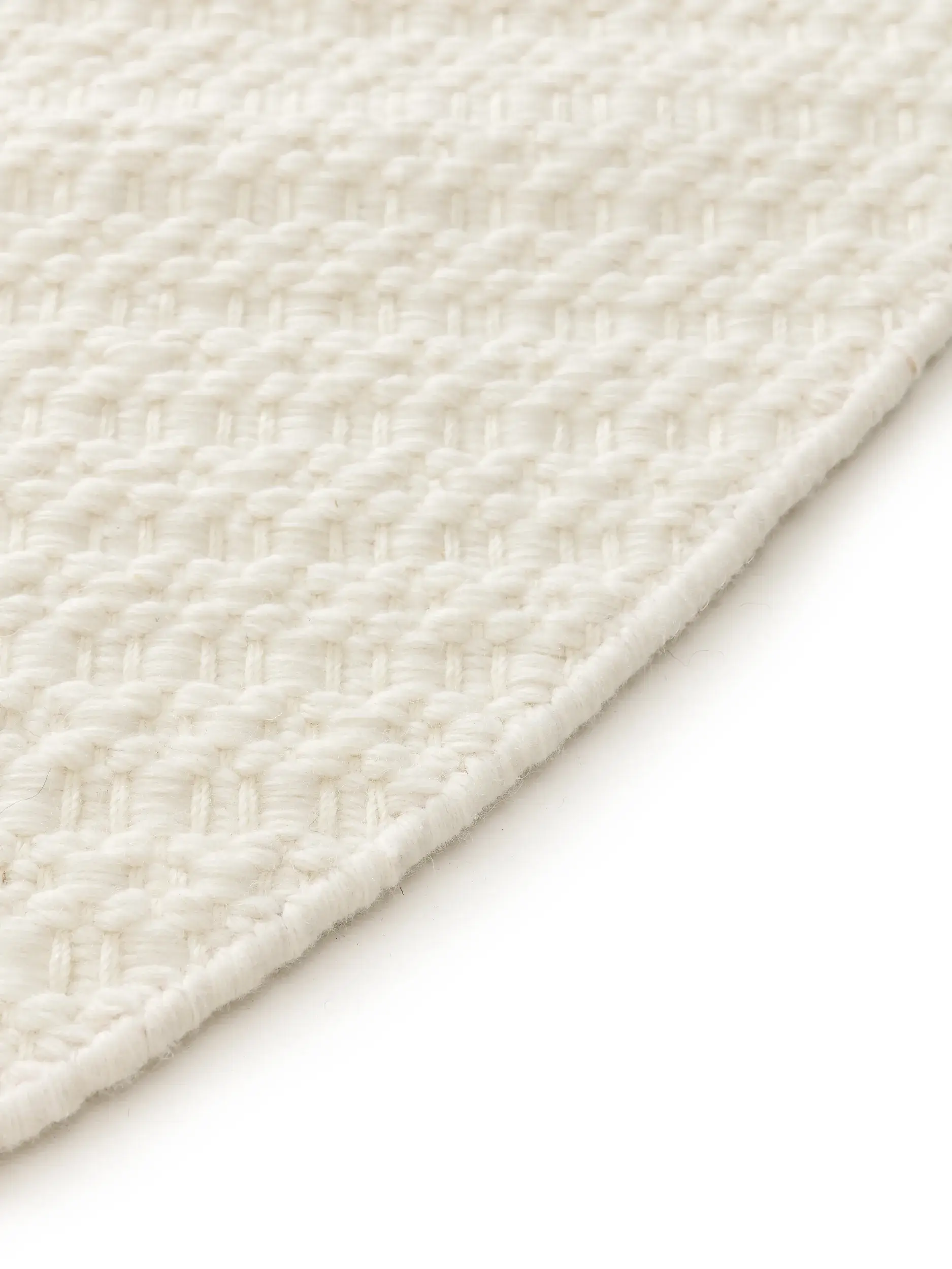 Teppich aus 100% Wolle (aus Neuseeland) in Beige mit 100% Wolle (aus Neuseeland) hohem Flor von benuta Finest