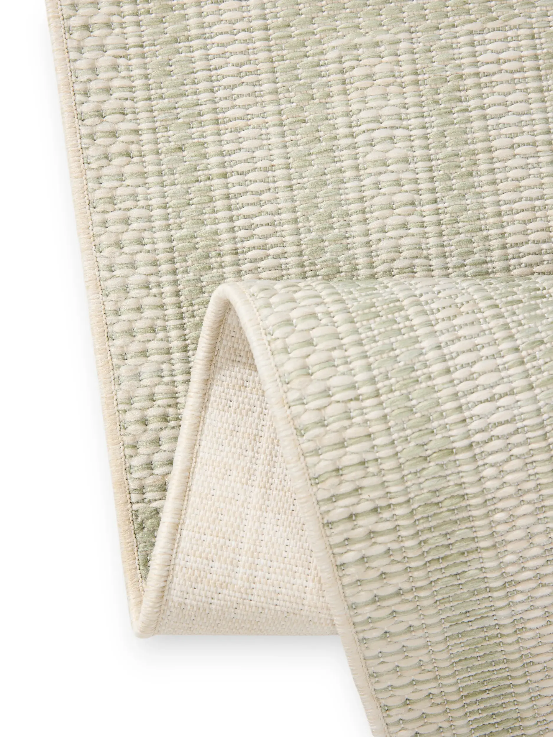 Rug made of 100% Polypropylen in Green with a 100% Polypropylen high pile by benuta Nest