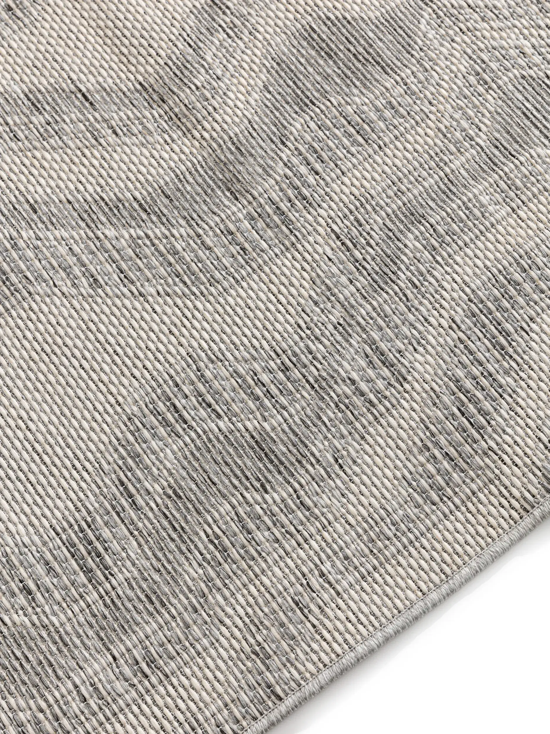 Rug made of 100% Polypropylen in Grey with a 100% Polypropylen high pile by benuta Nest