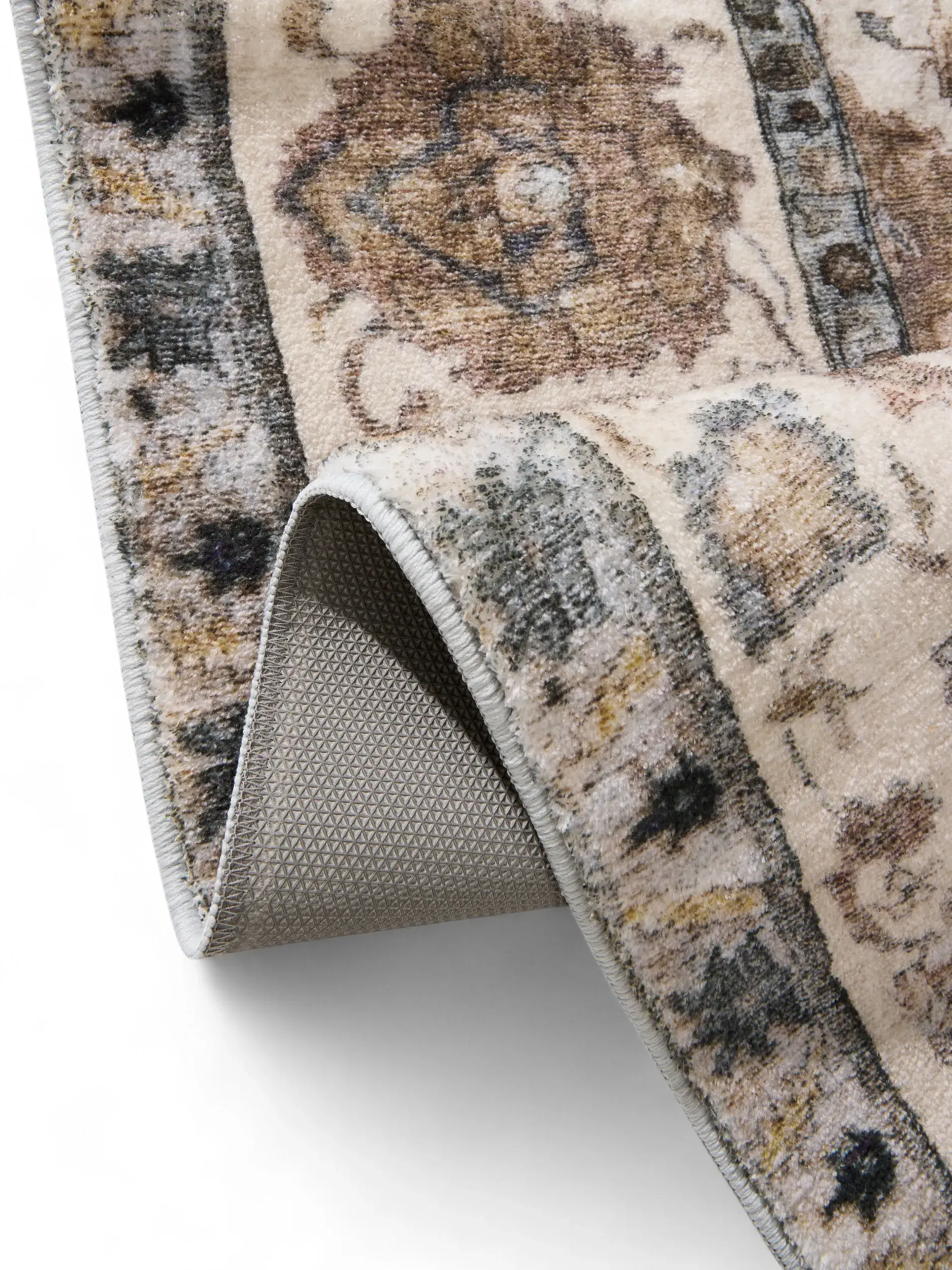 Tapijt van 100% Polyester in Beige met een 100% Polyester hoge pool van benuta POP