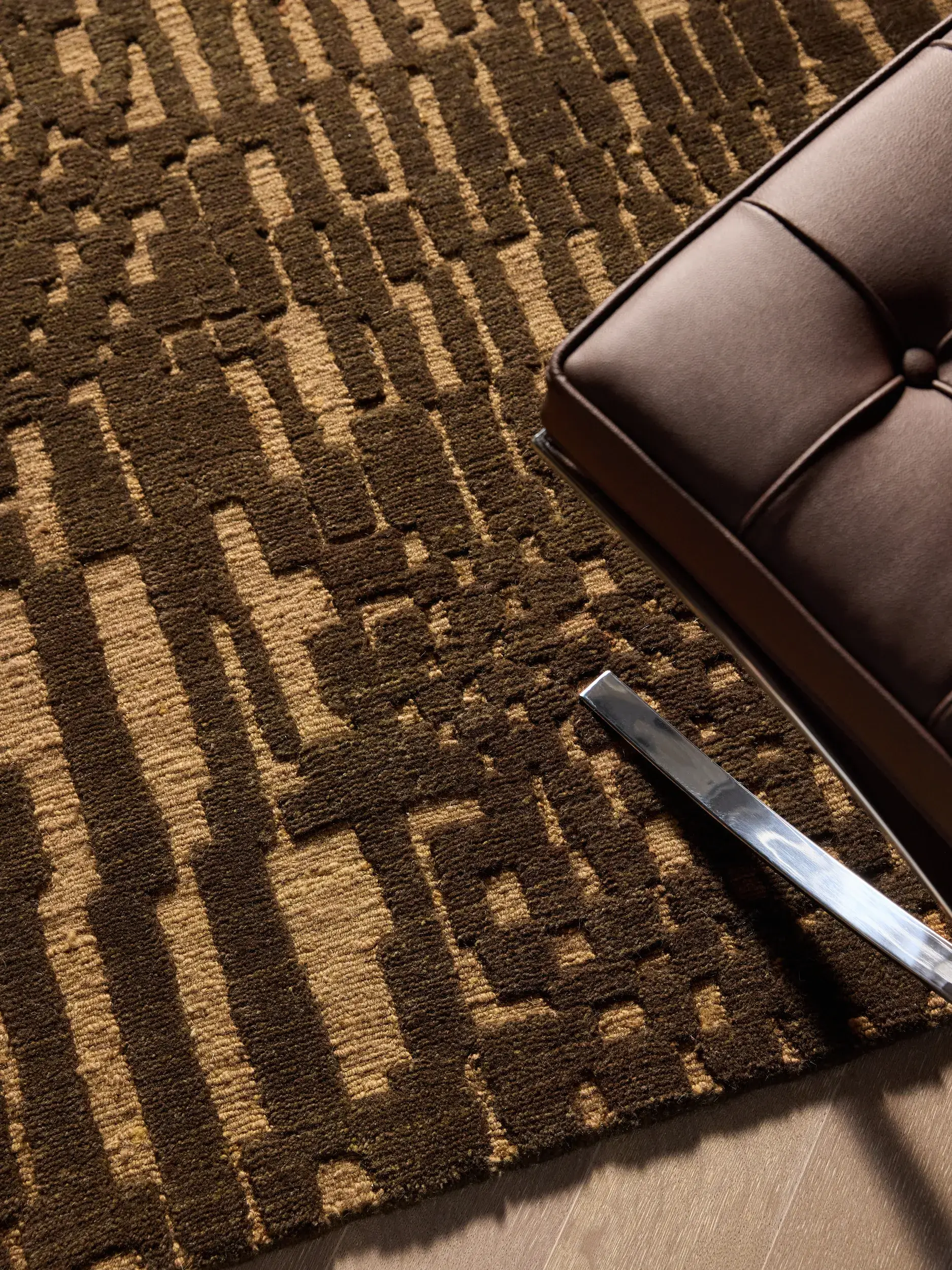 Rug Lisa made of 100% Wool in Brown by benuta Finest