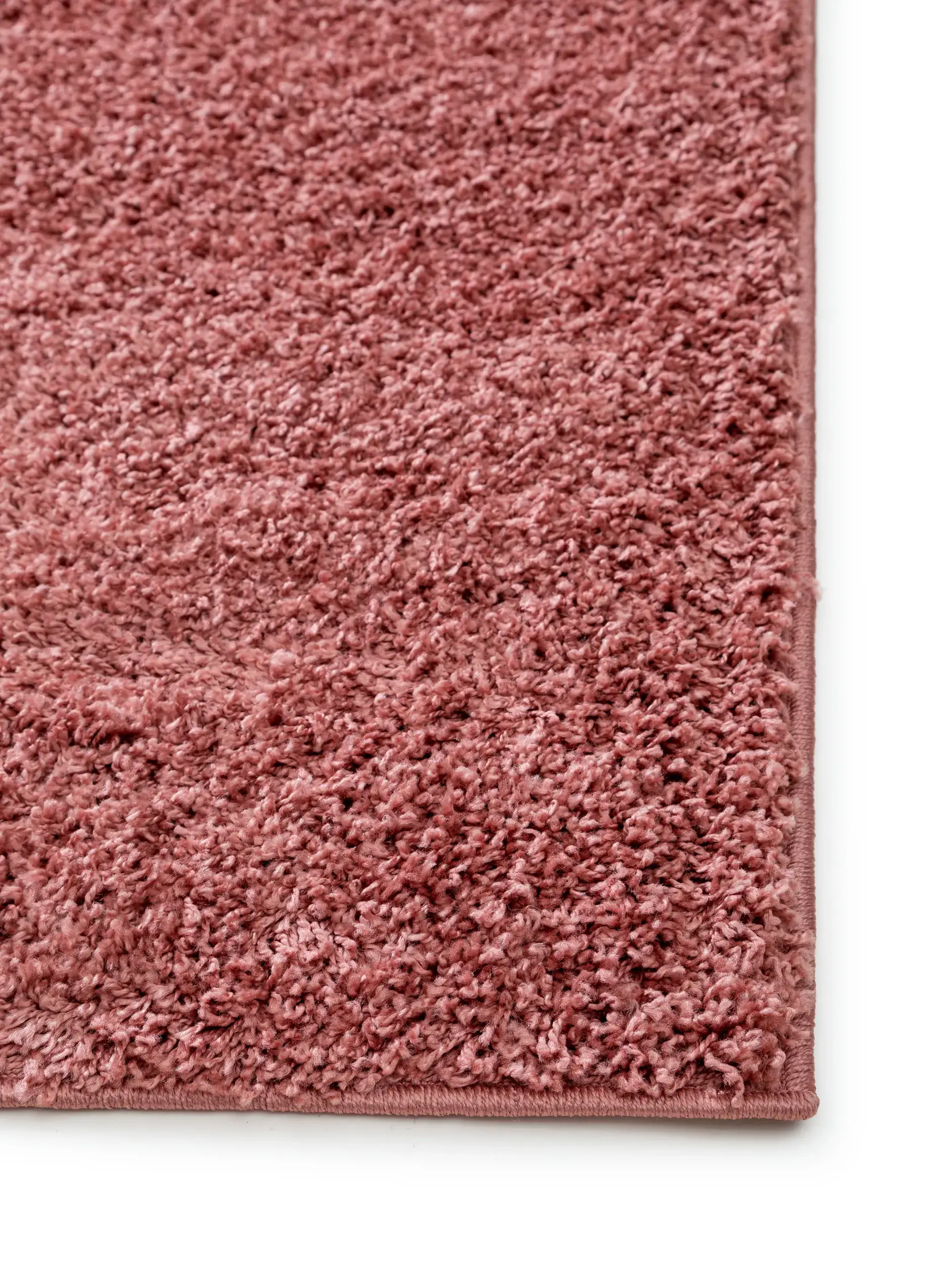 Tapijt van 100% Polypropyleen in Roze met een 100% Polypropyleen hoge pool van benuta Basic