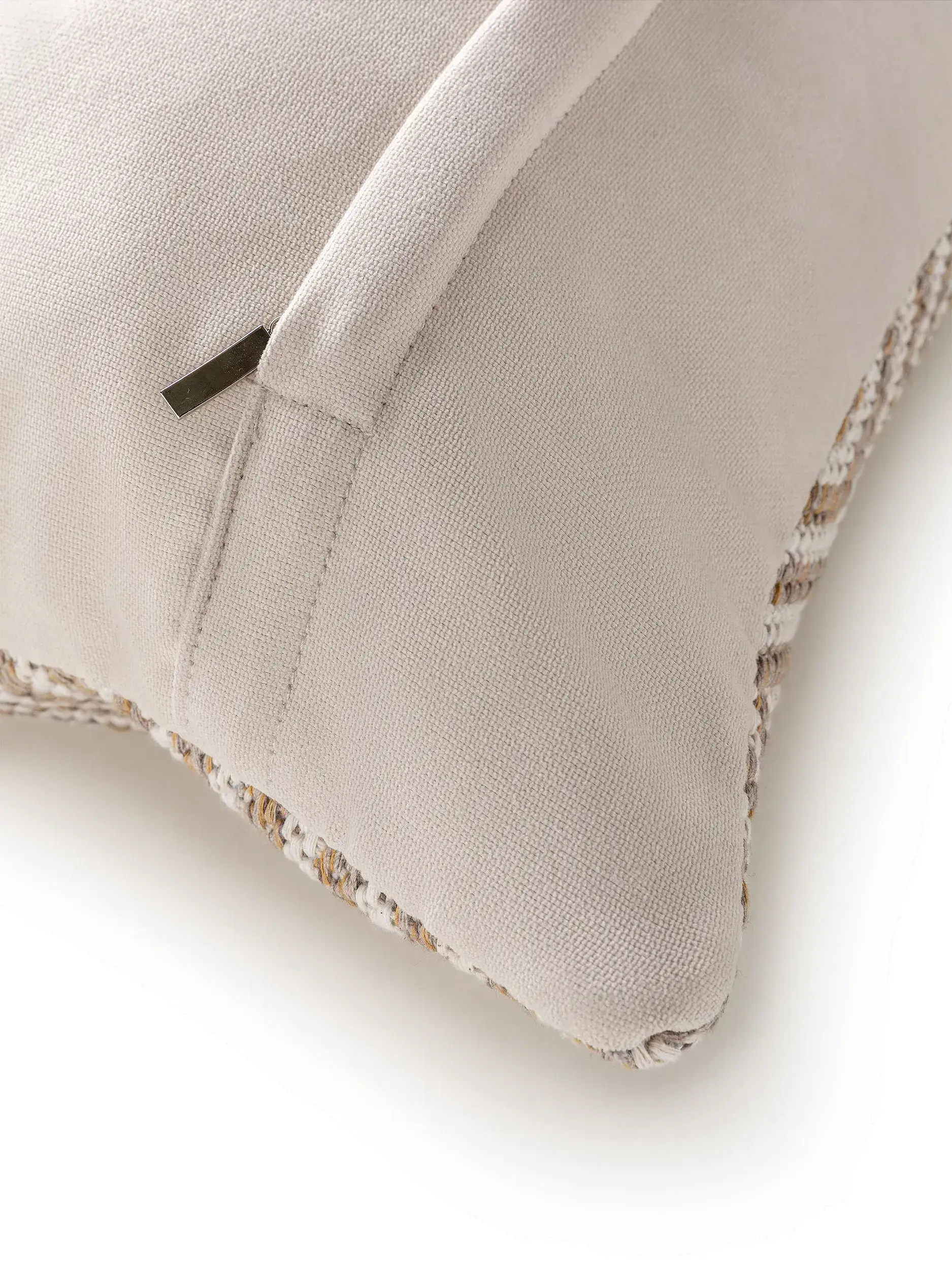 Kissenbezug Laos Taupe von benuta Nest