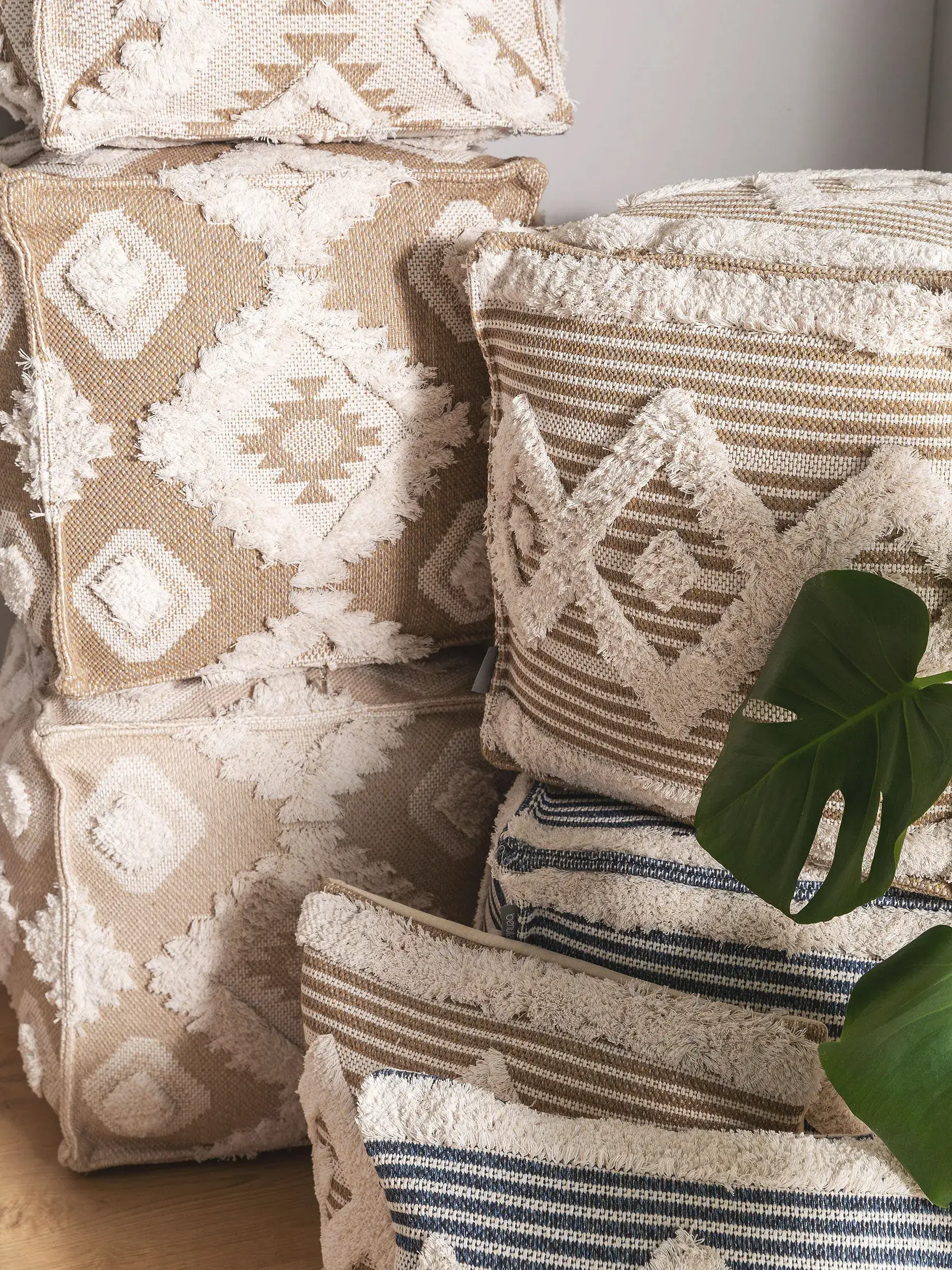 Kissenbezug Lundi Taupe im Design Geometrisch aus 100% Baumwolle von benuta Pop