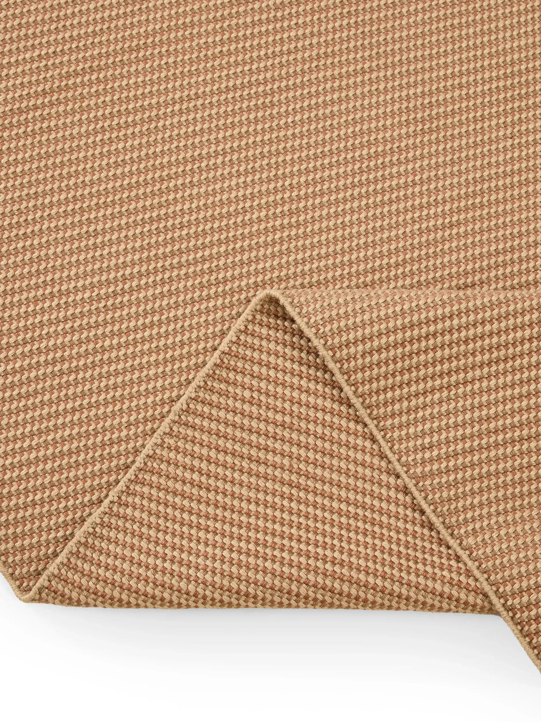 Teppich Arvea aus 100% Polyester (recyceltes PET) in  von benuta Pure