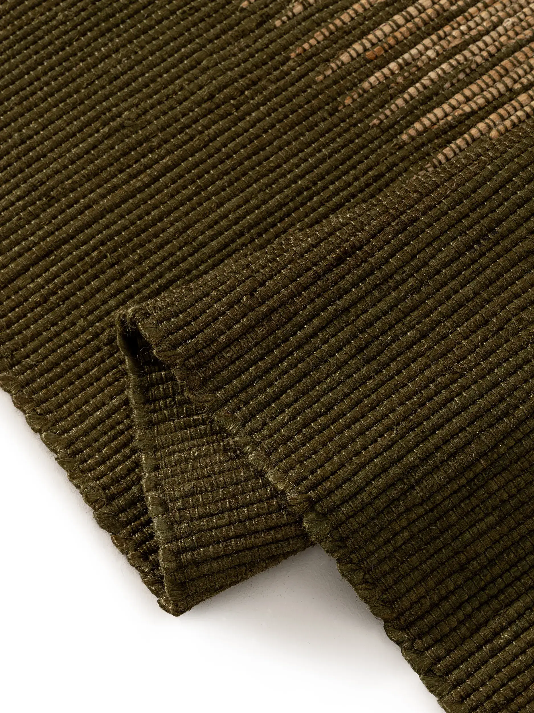 Rug made of 79% Jute, 21% Baumwolle in Grün with a 79% Jute, 21% Baumwolle high pile by benuta Pure