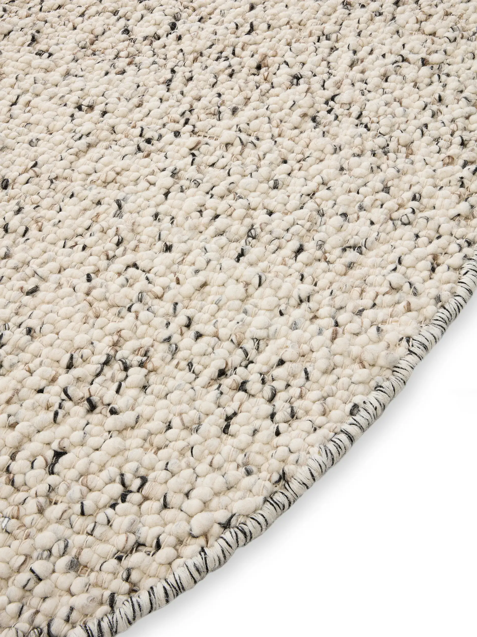 Rug Patch made of 70% Wool, 20% Cotton, 10% Viscose in Black/White by benuta Pure