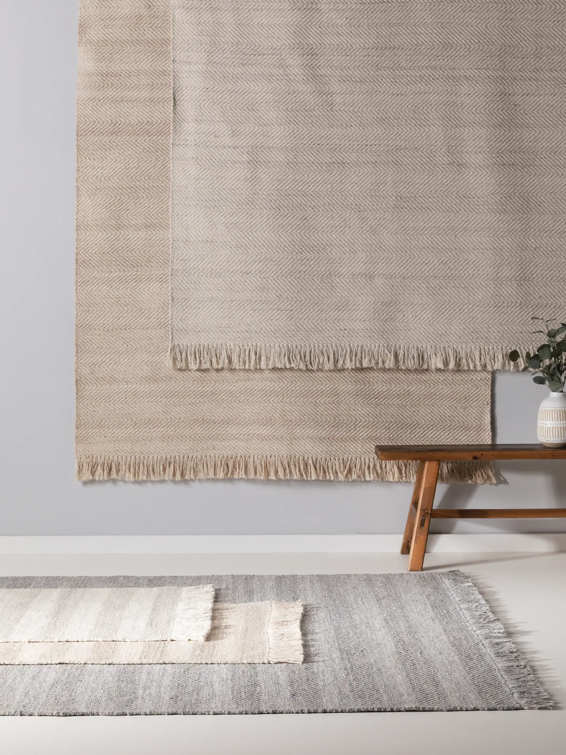 Teppich aus 60% Wolle, 20% Baumwolle, 20% Polyester in Beige mit 60% Wolle, 20% Baumwolle, 20% Polyester hohem Flor von benuta Pure