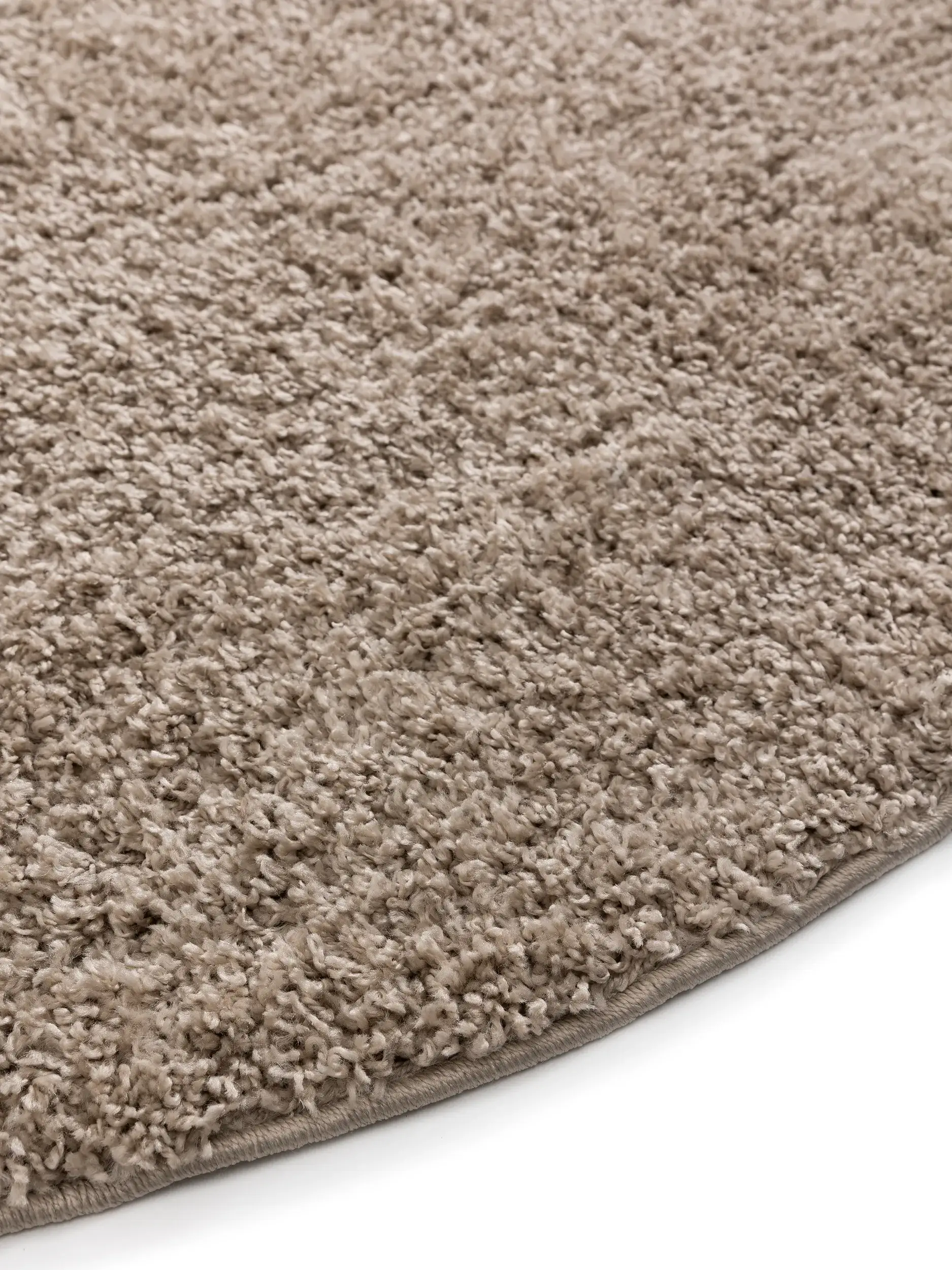 Teppich aus 100% Polypropylen in Beige mit 100% Polypropylen hohem Flor von benuta Basic