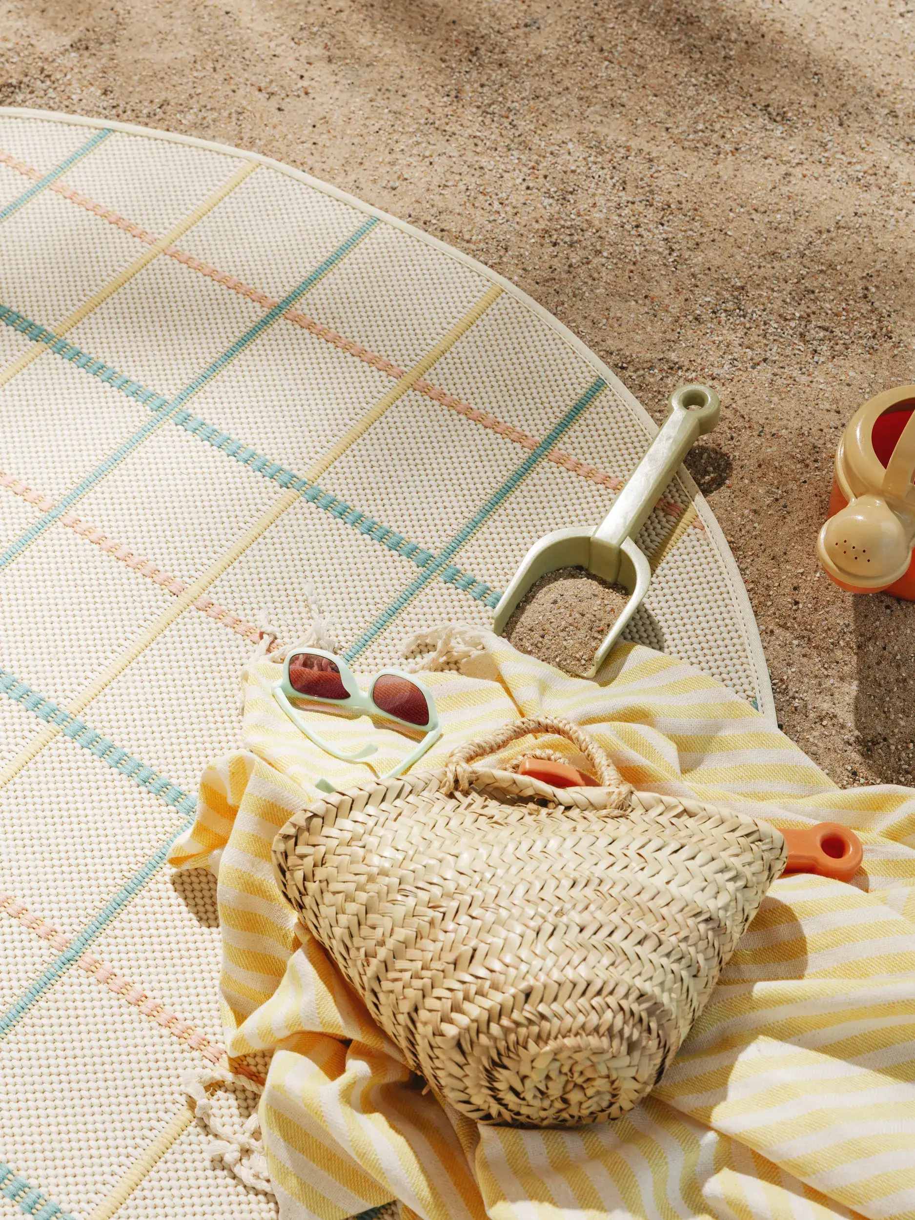 Teppich aus 100% Polypropylen in Multicolor mit 100% Polypropylen hohem Flor von Lytte