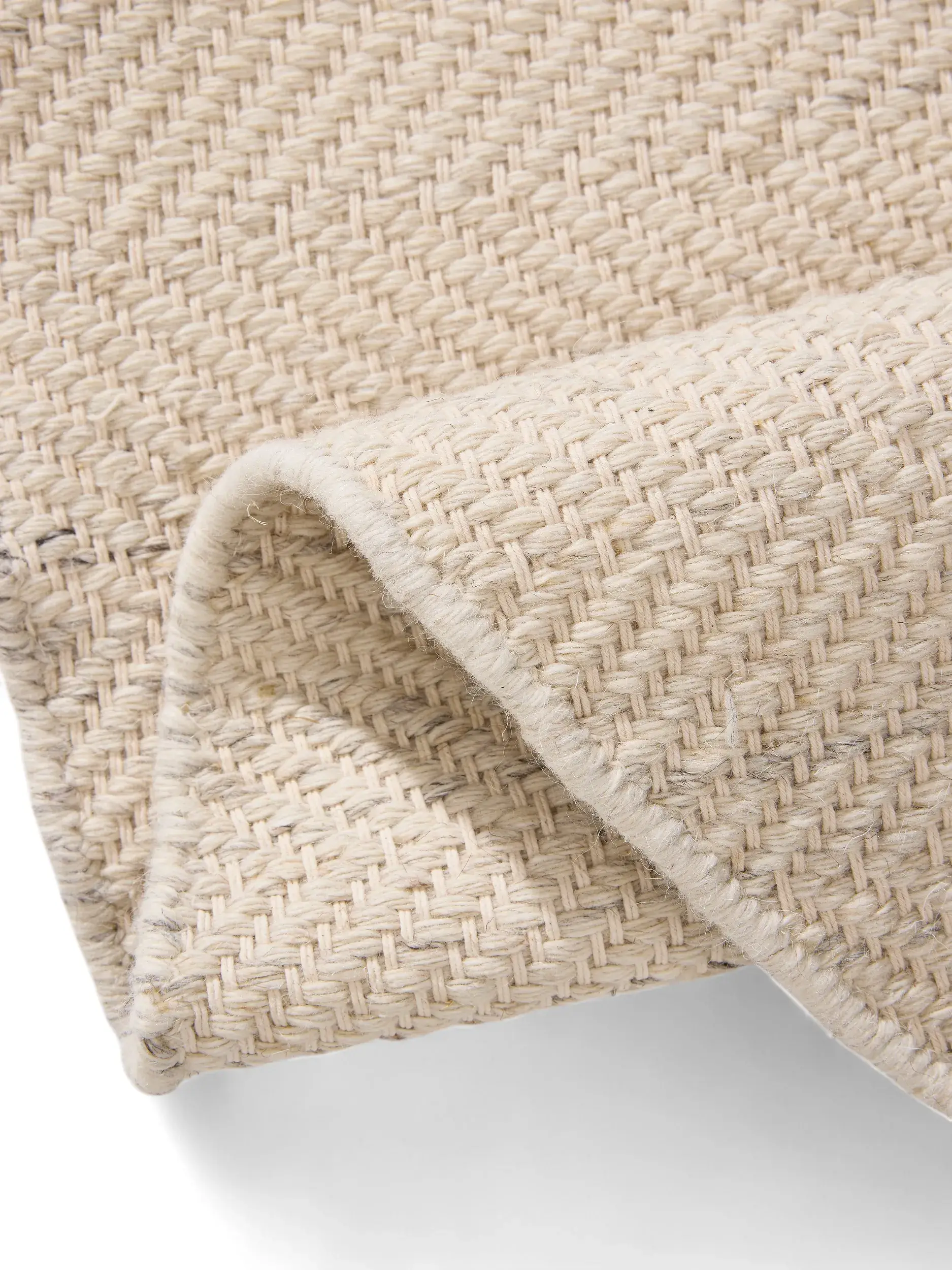 Teppich aus 60% Wolle, 20% Baumwolle, 20% Polyester in Beige mit 60% Wolle, 20% Baumwolle, 20% Polyester hohem Flor von benuta Pure