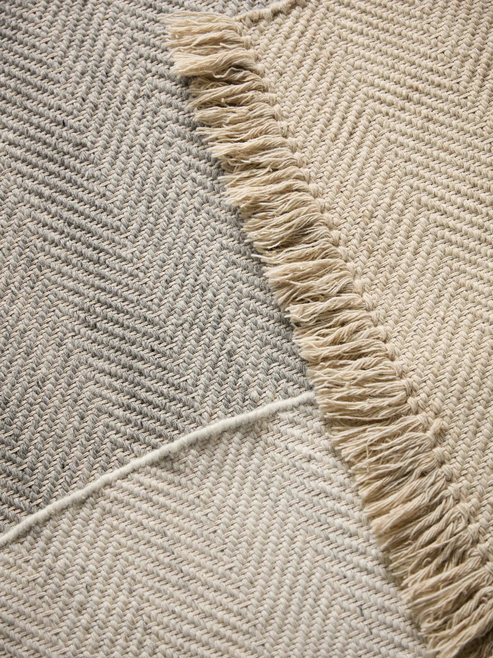Rug Lars made of 60% Wool, 20% Cotton, 20% Polyester in Beige by benuta Pure