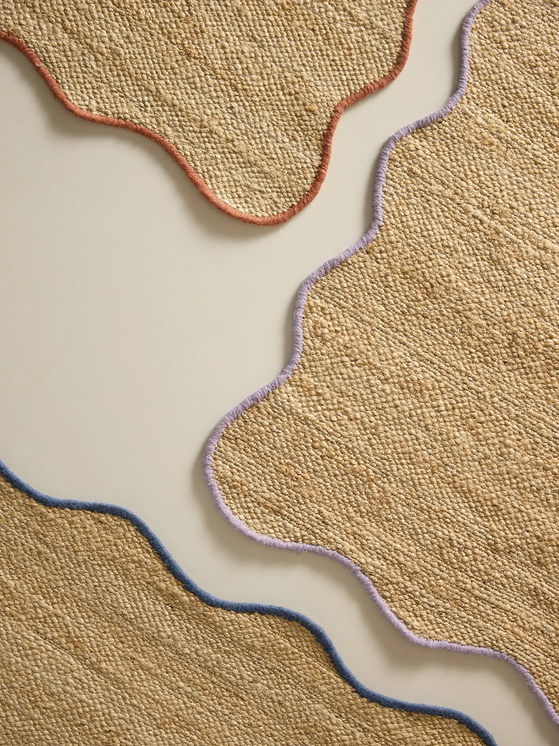Teppich aus 91% Jute, 4% Cotton, 3% Wool, 2% Polyester in Braun mit 91% Jute, 4% Cotton, 3% Wool, 2% Polyester hohem Flor von benuta Pop