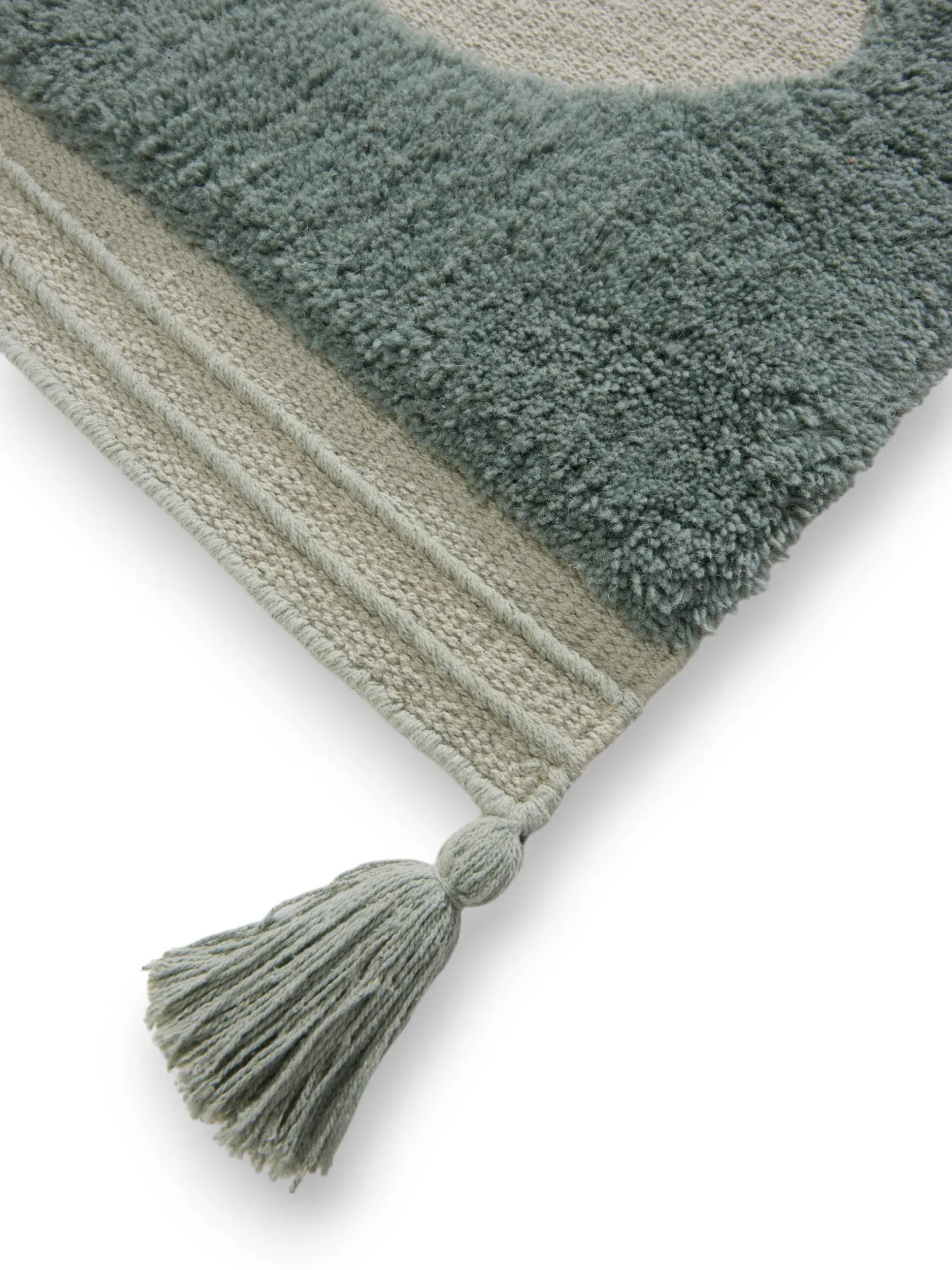Rug made of 60% Baumwolle, 40% Wolle in Grün with a 60% Baumwolle, 40% Wolle high pile by Lytte