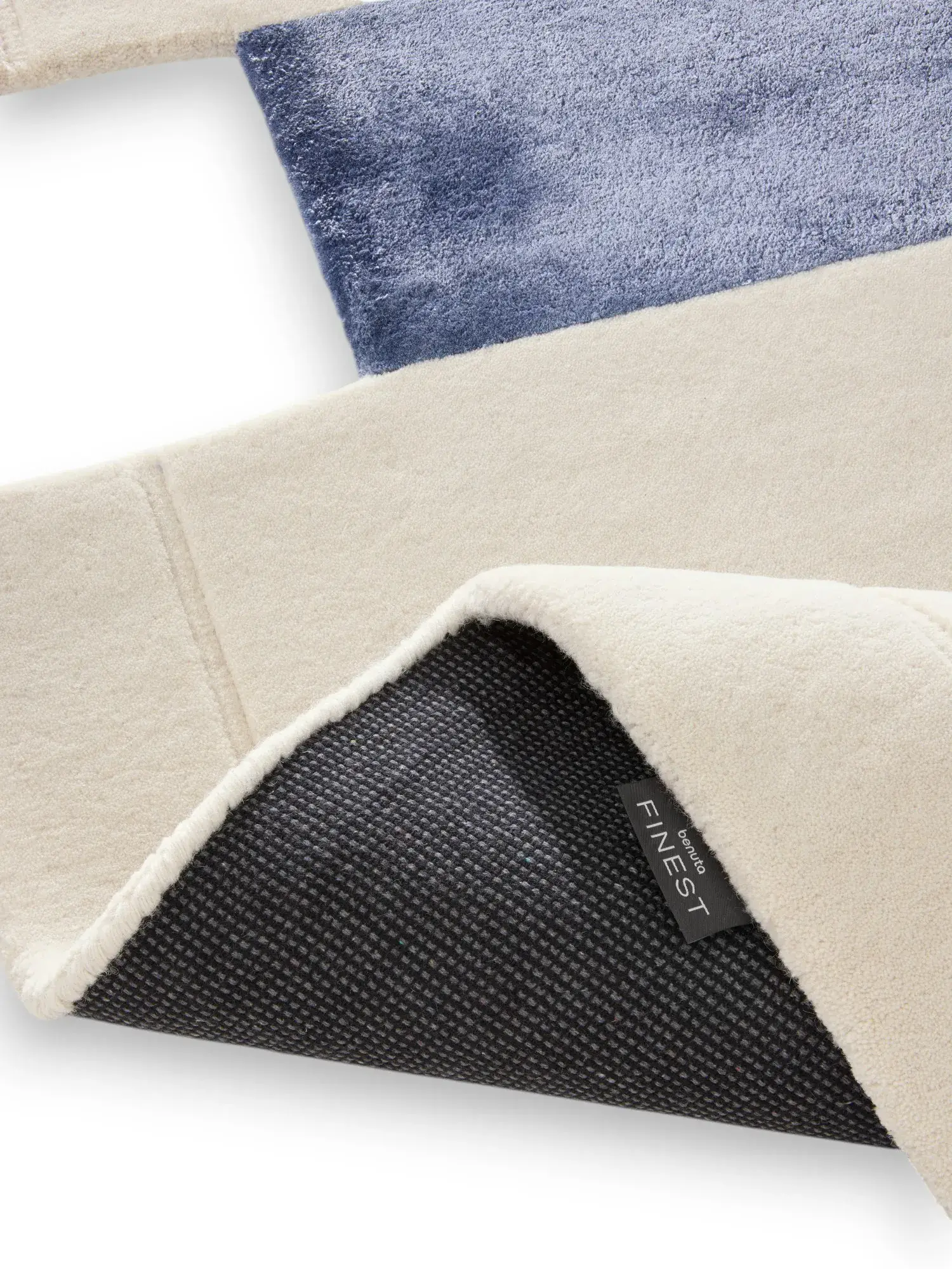 Teppe Kinga av 90% Ull, 10% Lyocell (Tencel™) i Beige fra benuta Finest