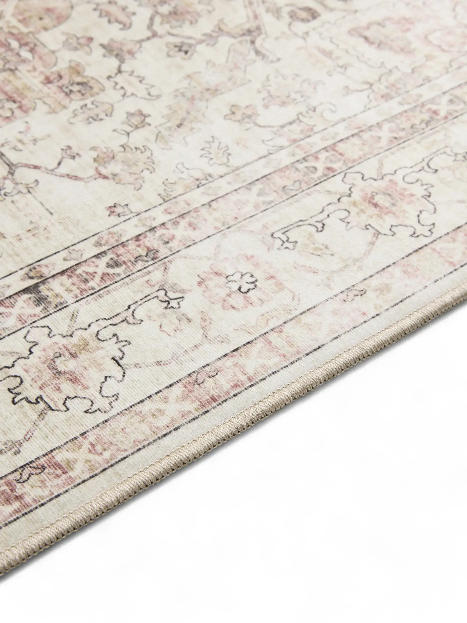 Rug made of 100% Polyester in Pink with a 100% Polyester high pile by benuta Basic