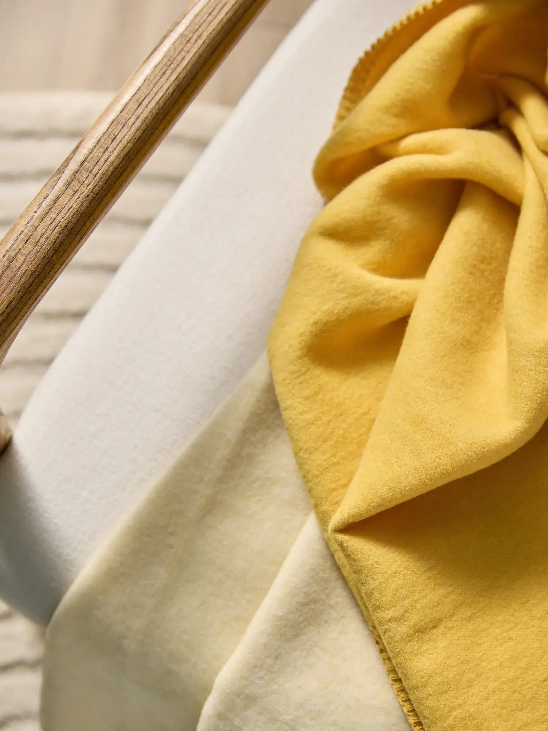 Tæppe Mona Gul fra benuta nest